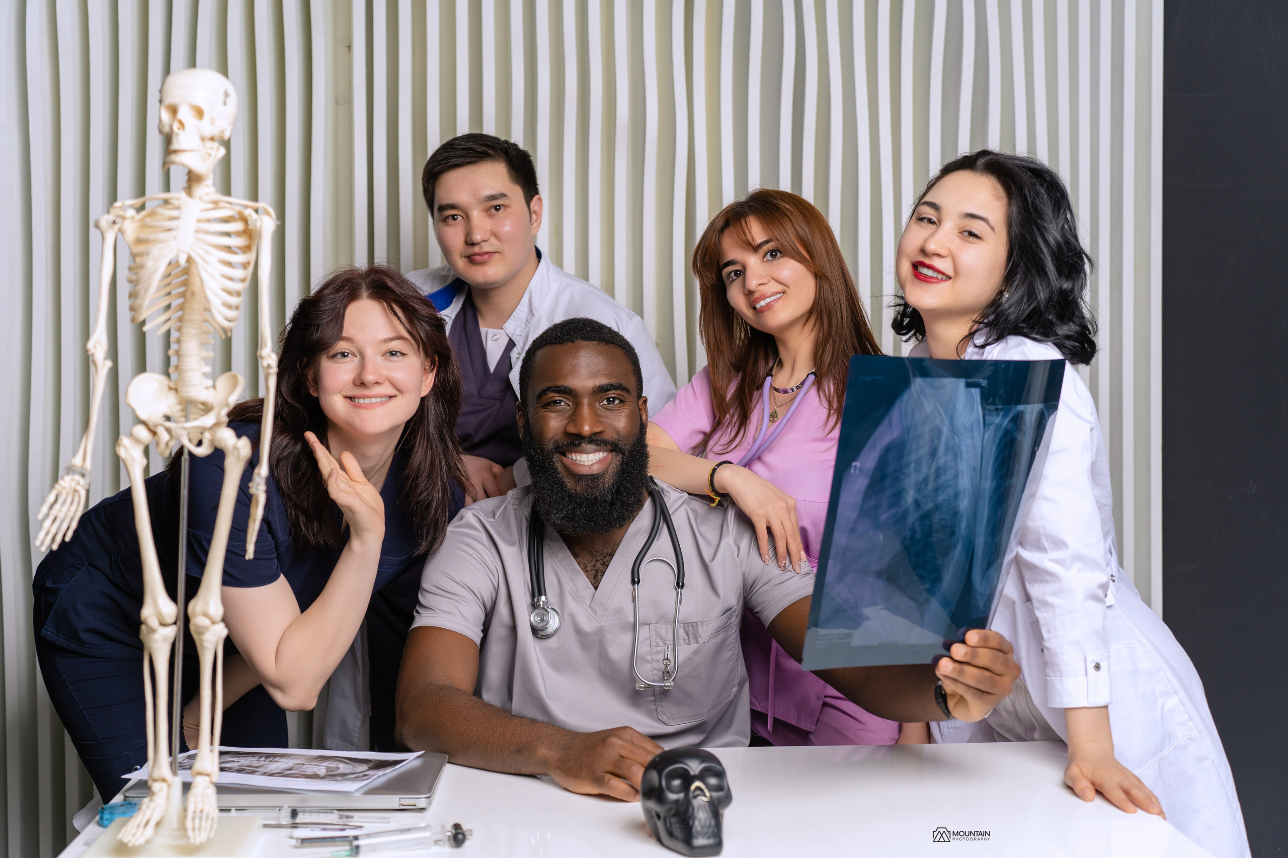 Doctors Graduation. Я занимаюсь событийной, свадебной, товарной, студийной… фотографией