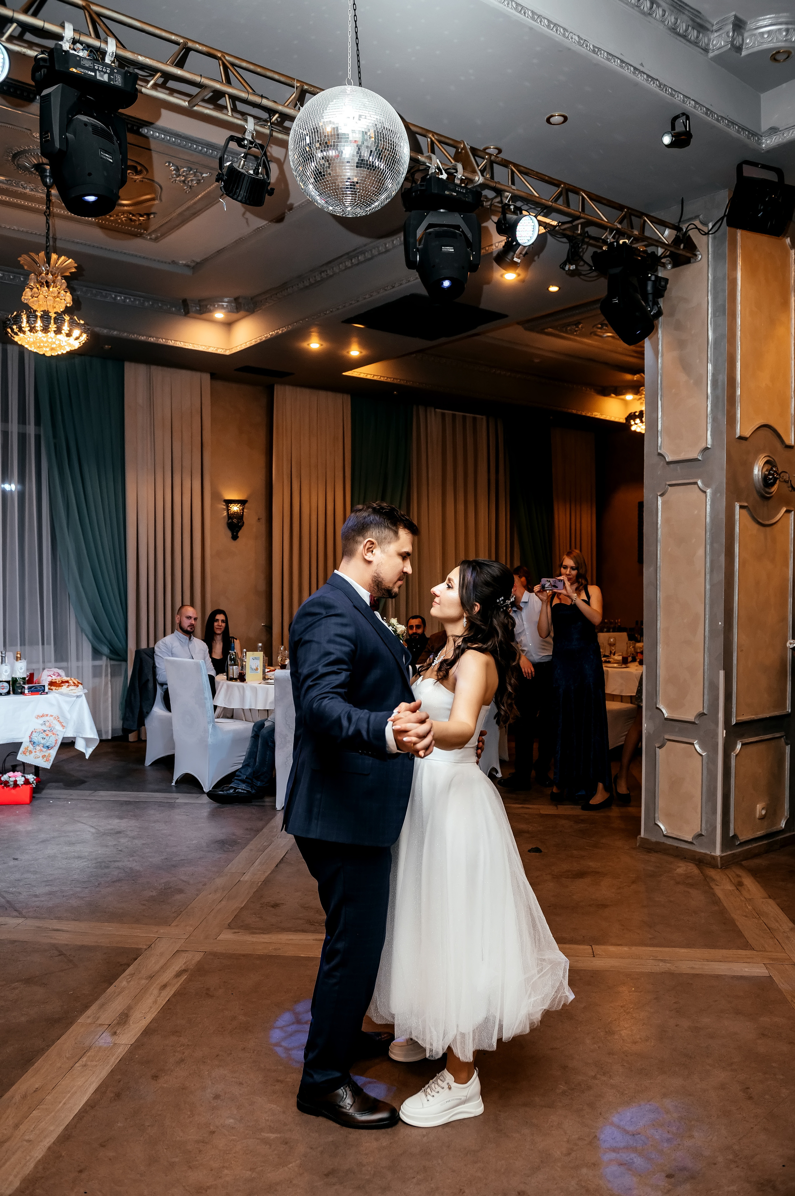 Свадебная фотосессия в 7 лофт. Ивантеевка, Королёв. Свадебный и семейный фотограф Виктория Носачёва. Щелково, Москва и МО