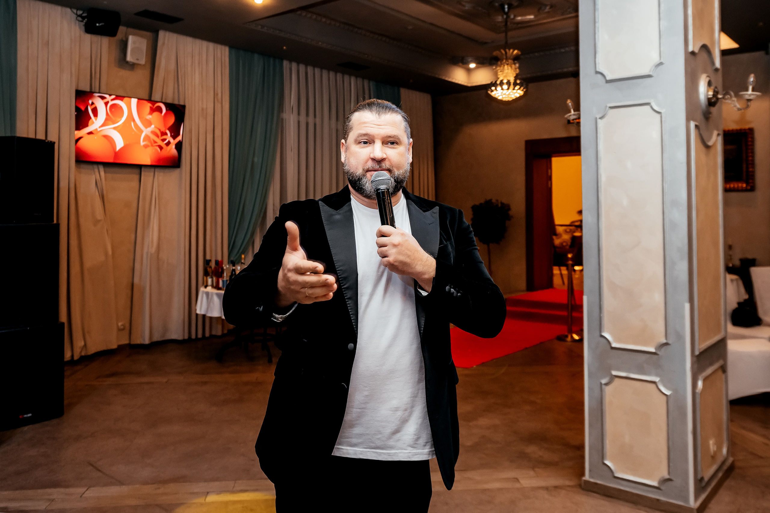 Свадебная фотосессия в 7 лофт. Ивантеевка, Королёв. Свадебный и семейный фотограф Виктория Носачёва. Щелково, Москва и МО