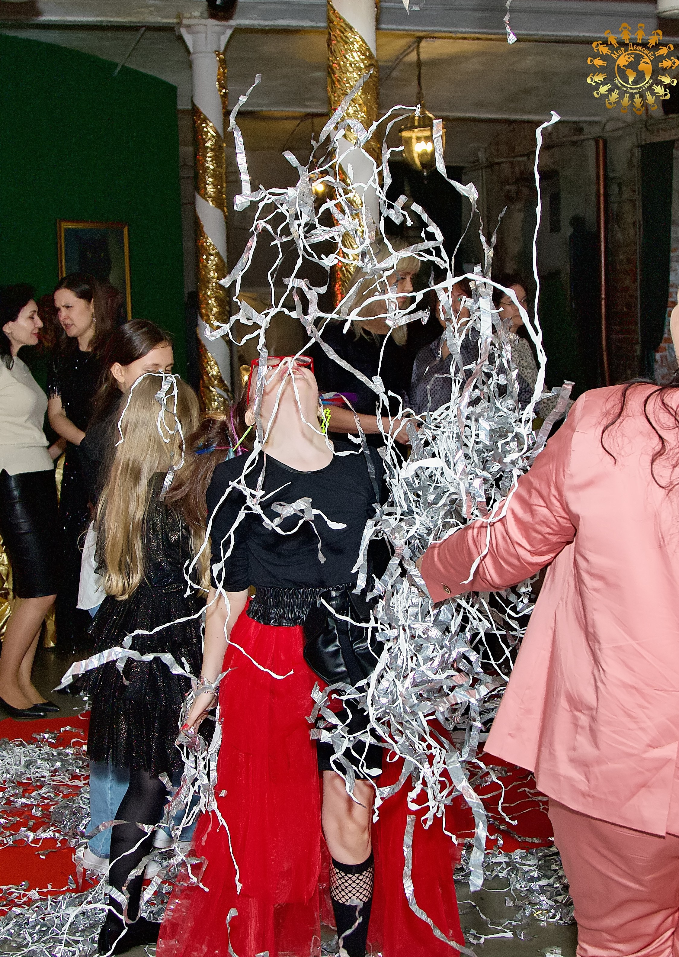 Выпускной 2023 (Школа 109, 4-й класс). Репортажная съемка в Москве и области. Анималистика