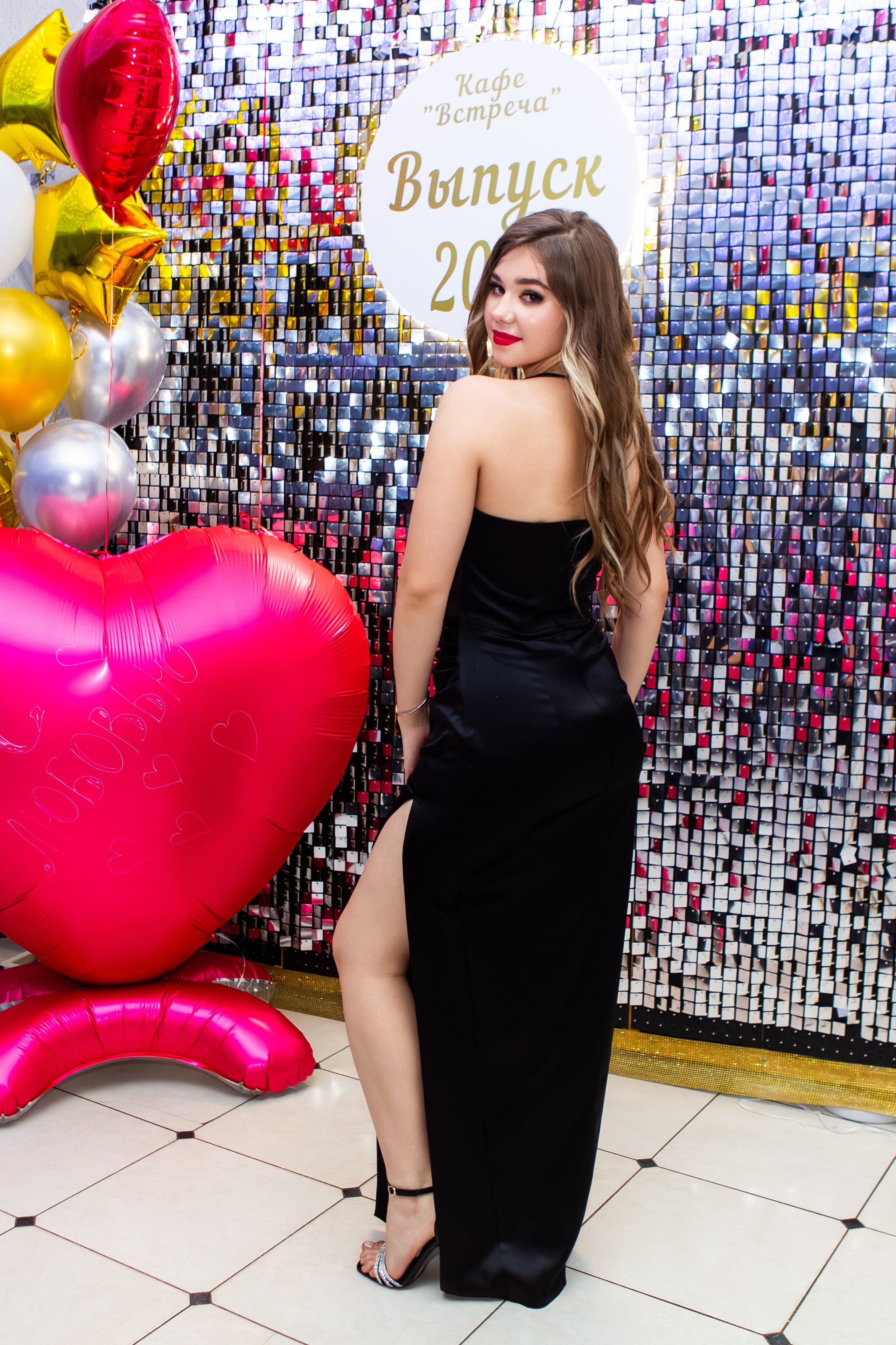 ВЫПУСКНОЙ ВЕЧЕР 2025 4 ШКОЛА. Профессиональный фотограф в Мценске и Орловской области