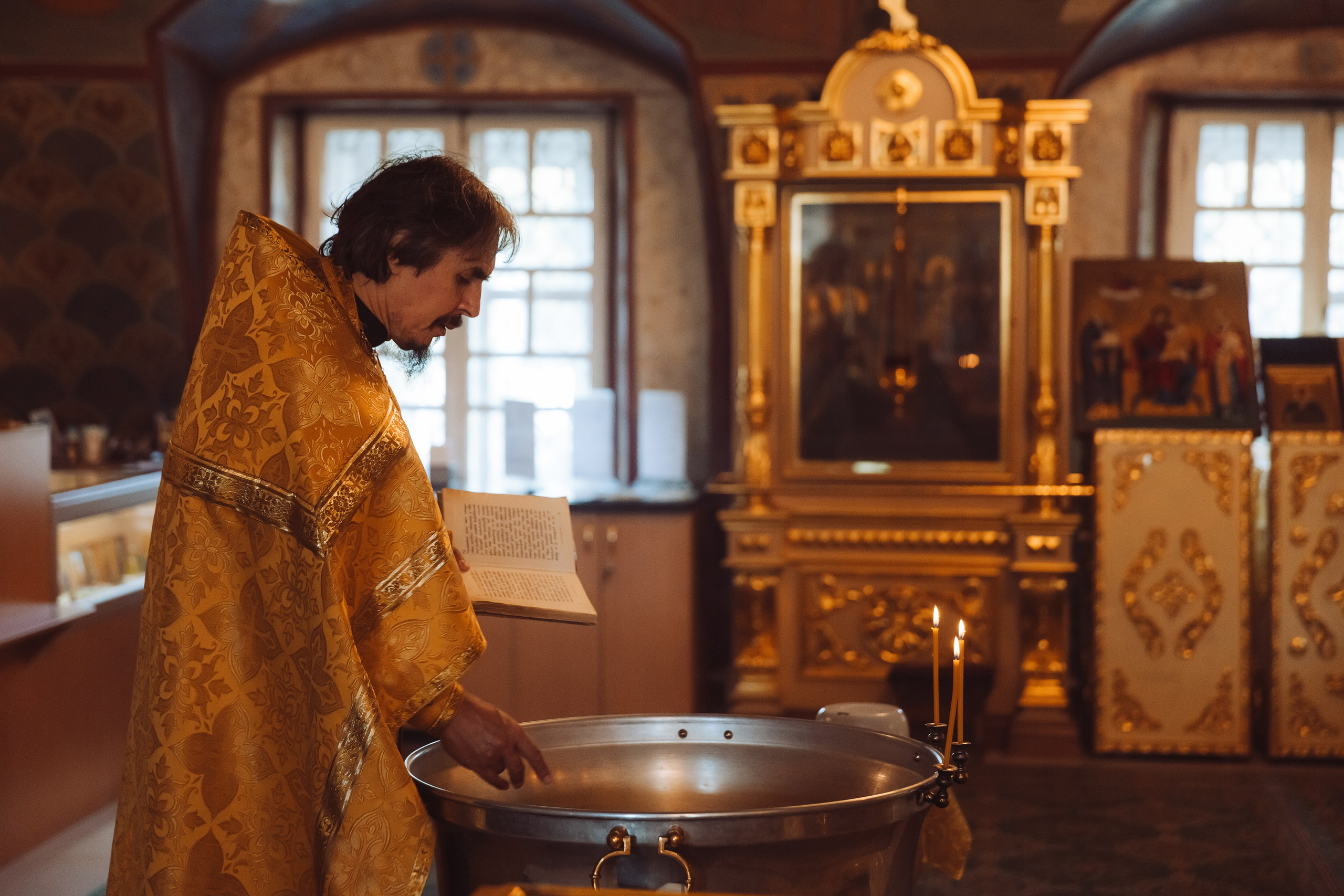 Введенская церковь. Свадебный фотограф Ярославль Ирина Волоцкая