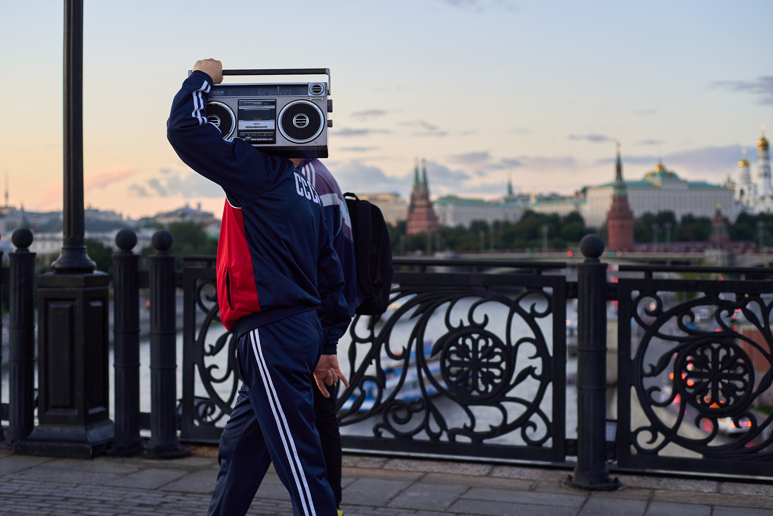Уличная фотография в Москве от репортажного фотографа. Репортажный ивент фотограф в Москве Александр Гладкий
