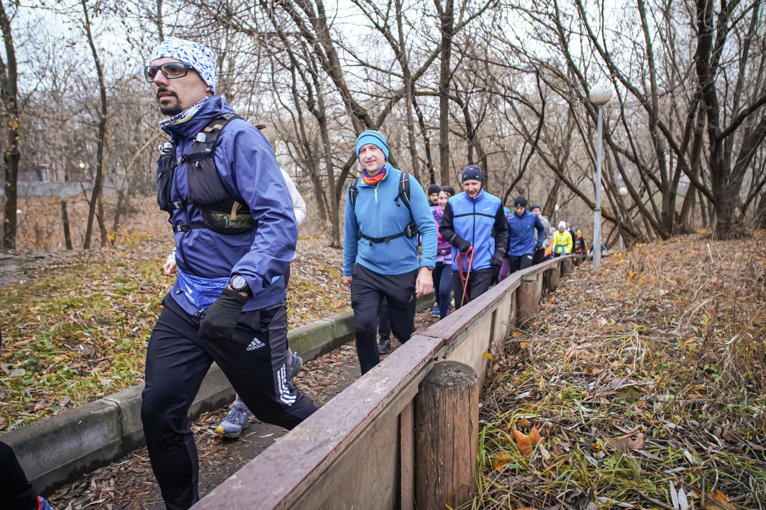 #марафонудома #яuzarun 2024 2-я петля, группа 6:30. Роман Капилюшов. Бег. Фото. Видео. г. Люберцы