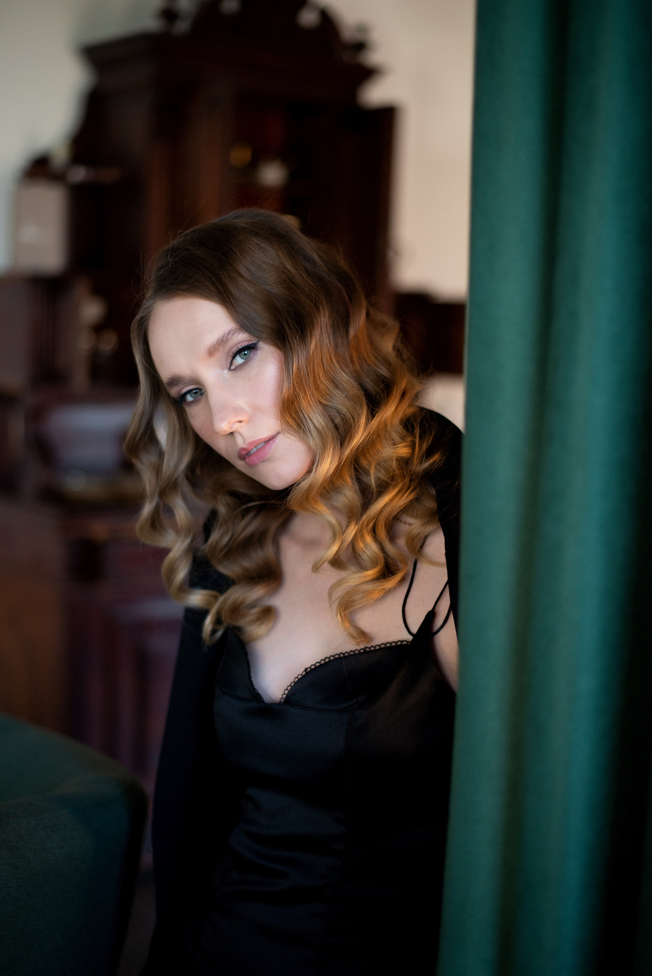 Женский портрет. Дина — ваш фотограф в Коломне и Москве. Живые портреты, любимые люди, важные события. Всё, что хочется помнить