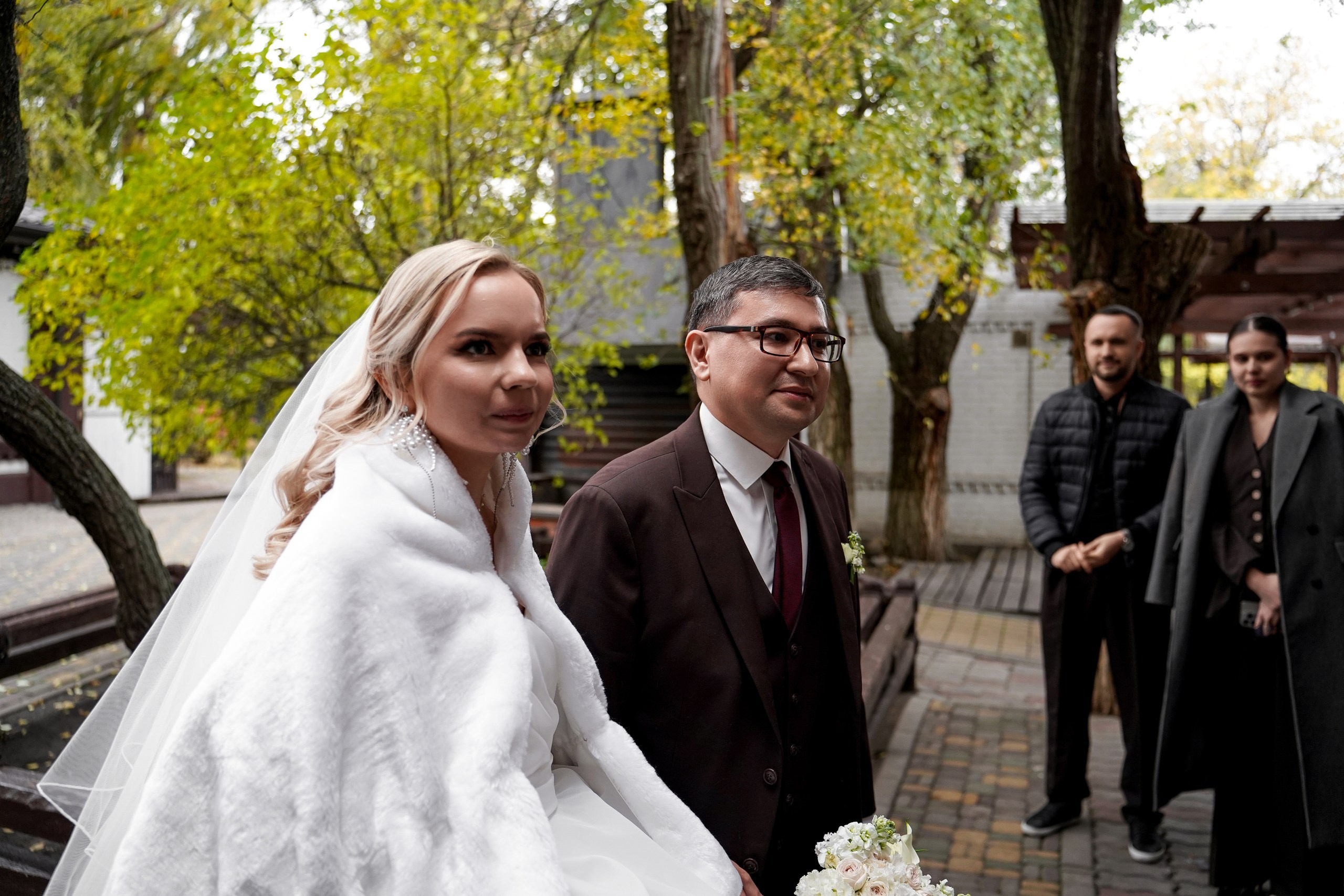 Свадебная фотосессия «4 часа». Отель Резиденция в Ростове-на-Дону. Кадры молодоженов на природе. Фотосессия банкета 1 час. Свадебный фотограф в Ростове-на-Дону. Таинство Крещения и Венчания, семейные фотосессии. Алёна Чёботова