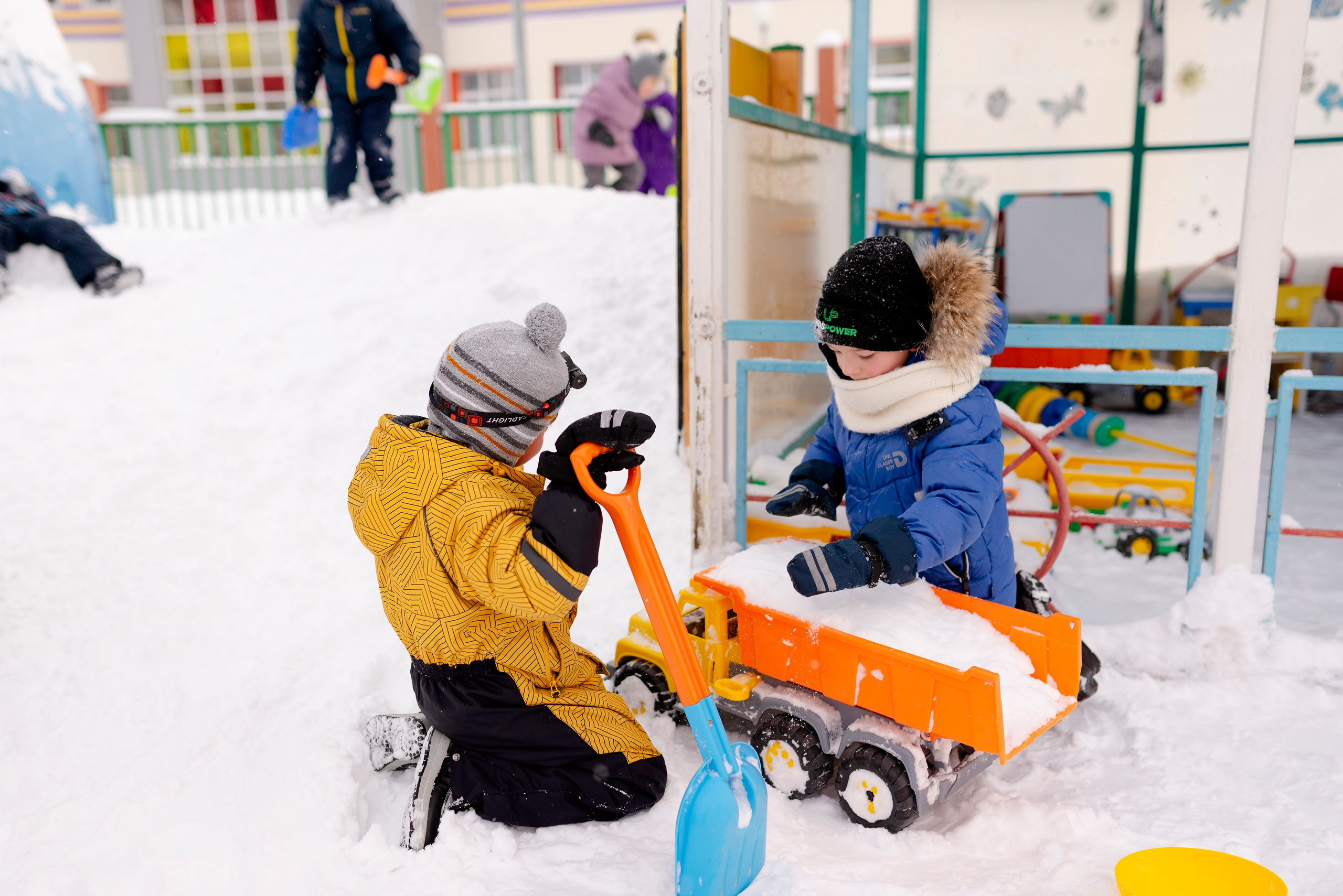 Аленький цветочек. Группа Почемучки, зимняя прогулка. Детский и семейный фотограф в Сургуте и Нефтеюганске Анна Старцева