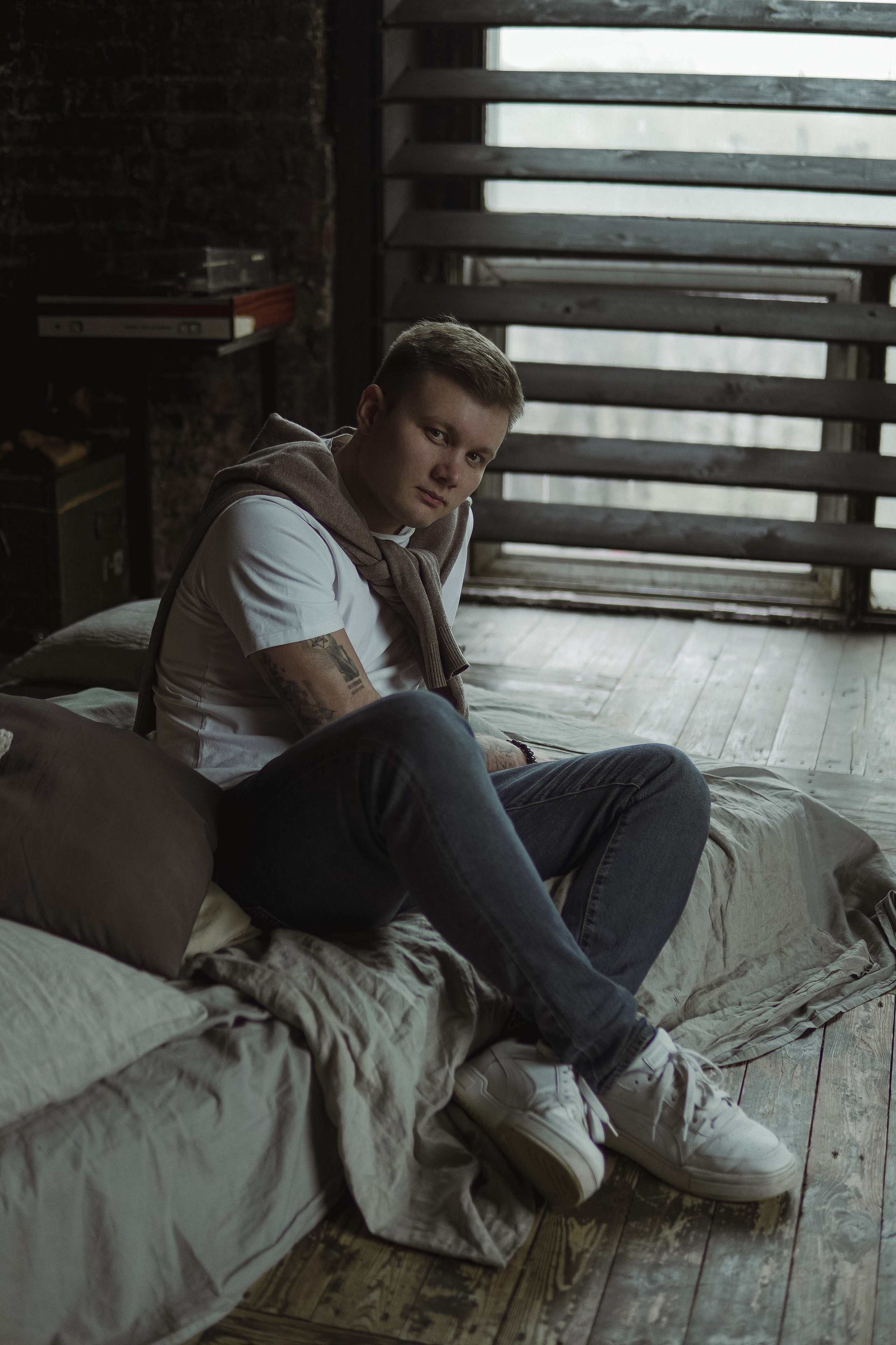 Парни. Меня зовут Аня, я фотограф в Москве