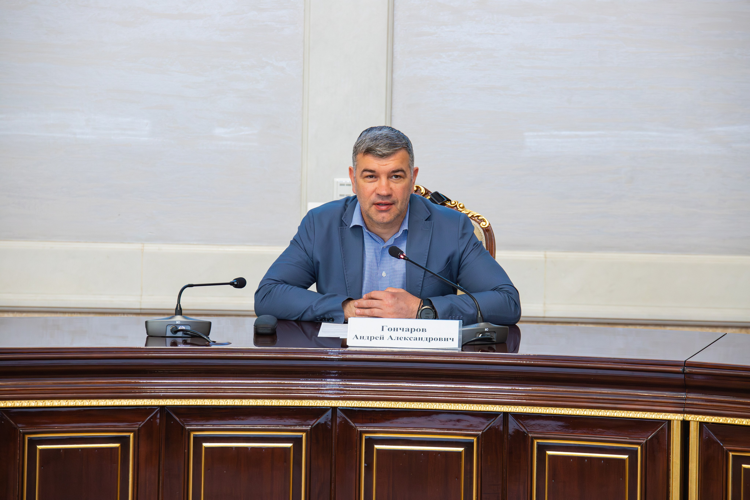 Бизнес конференция между крупным бизнесом и малым. Фотограф Александр Поздняков  Новосибирск