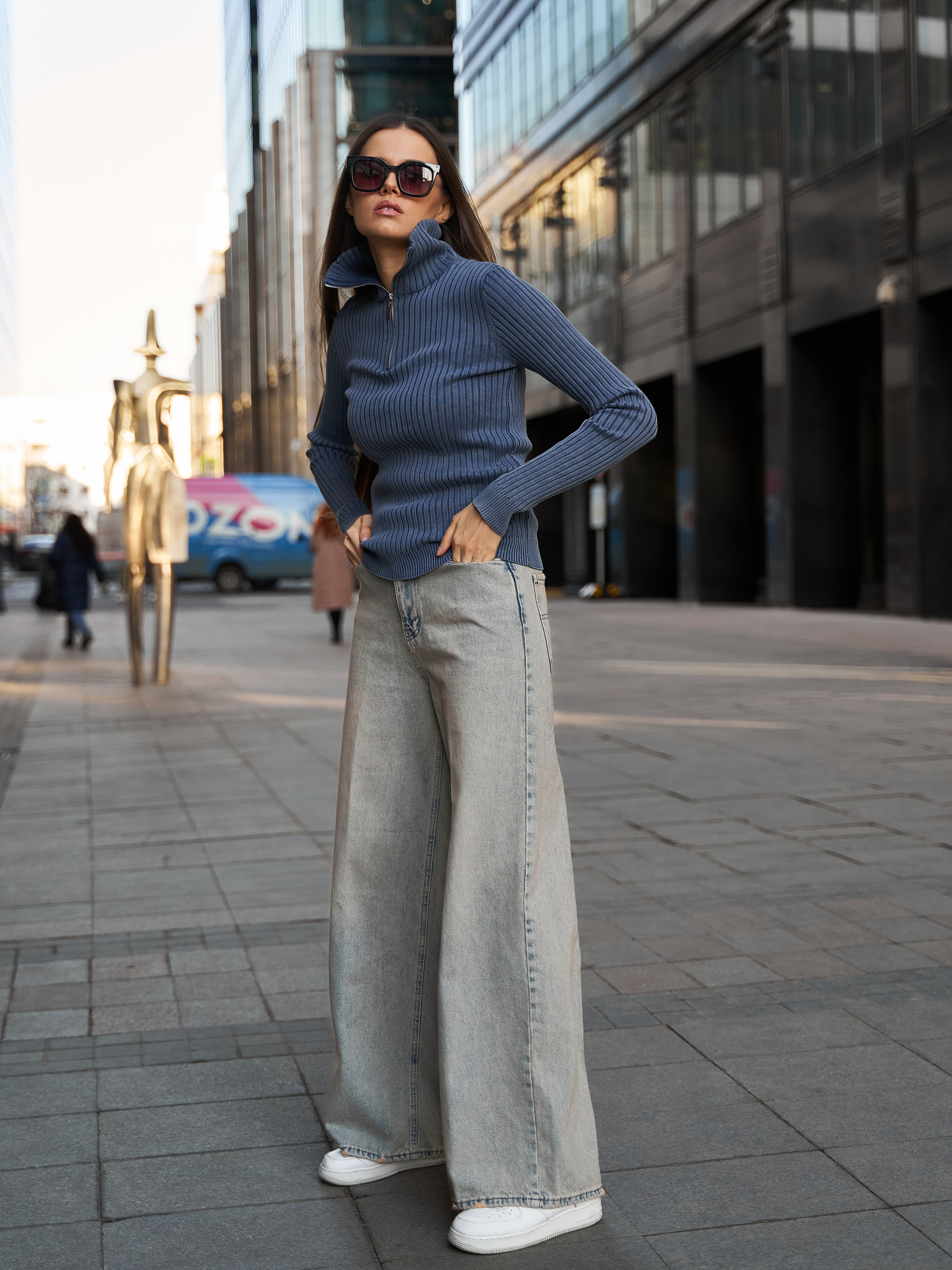 Уличная съемка. Фотограф для маркетплейсов в Москве