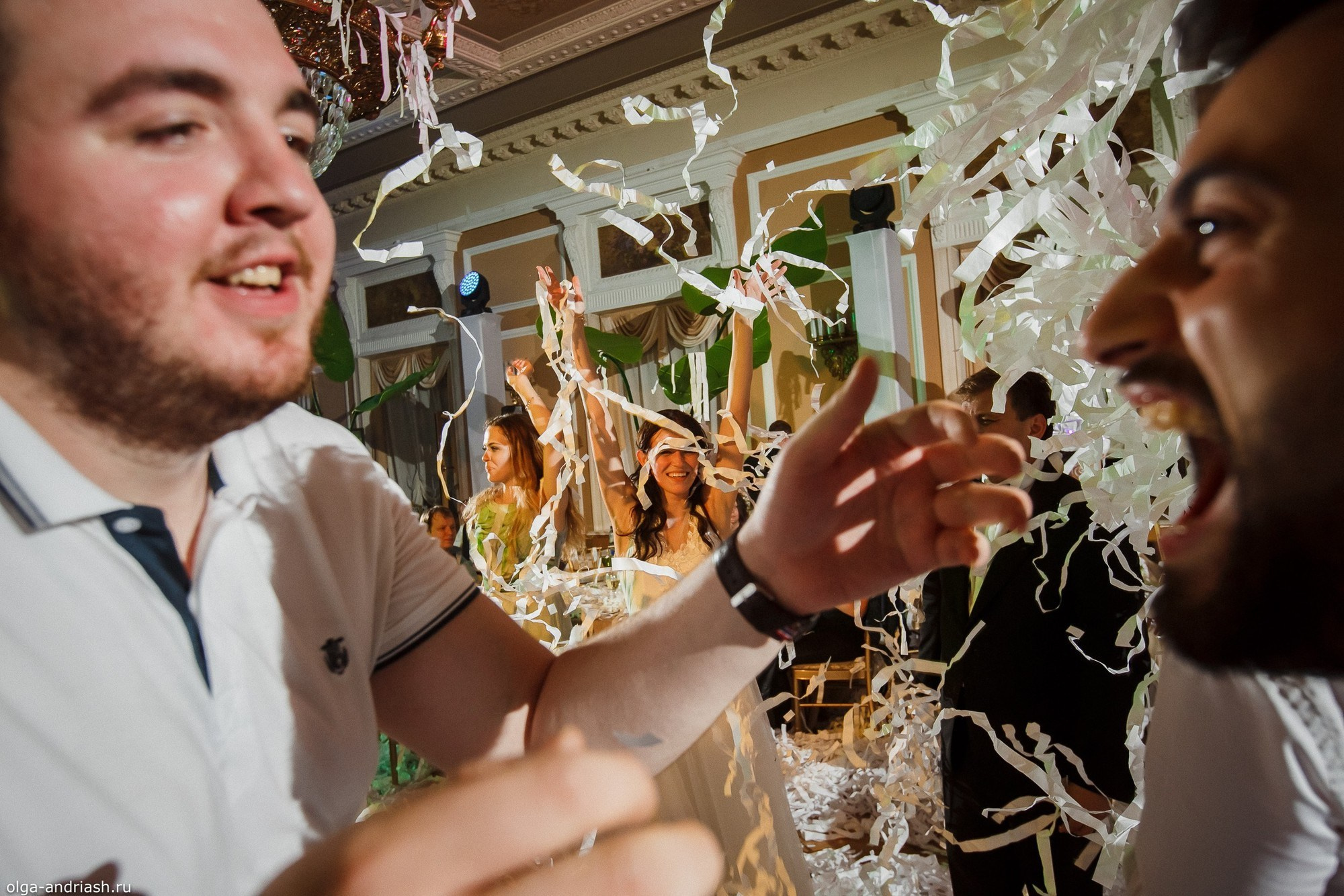 Вечерняя выездная регистрация. Семейный, портретный и свадебный фотограф в Санкт-Петербурге и Москве