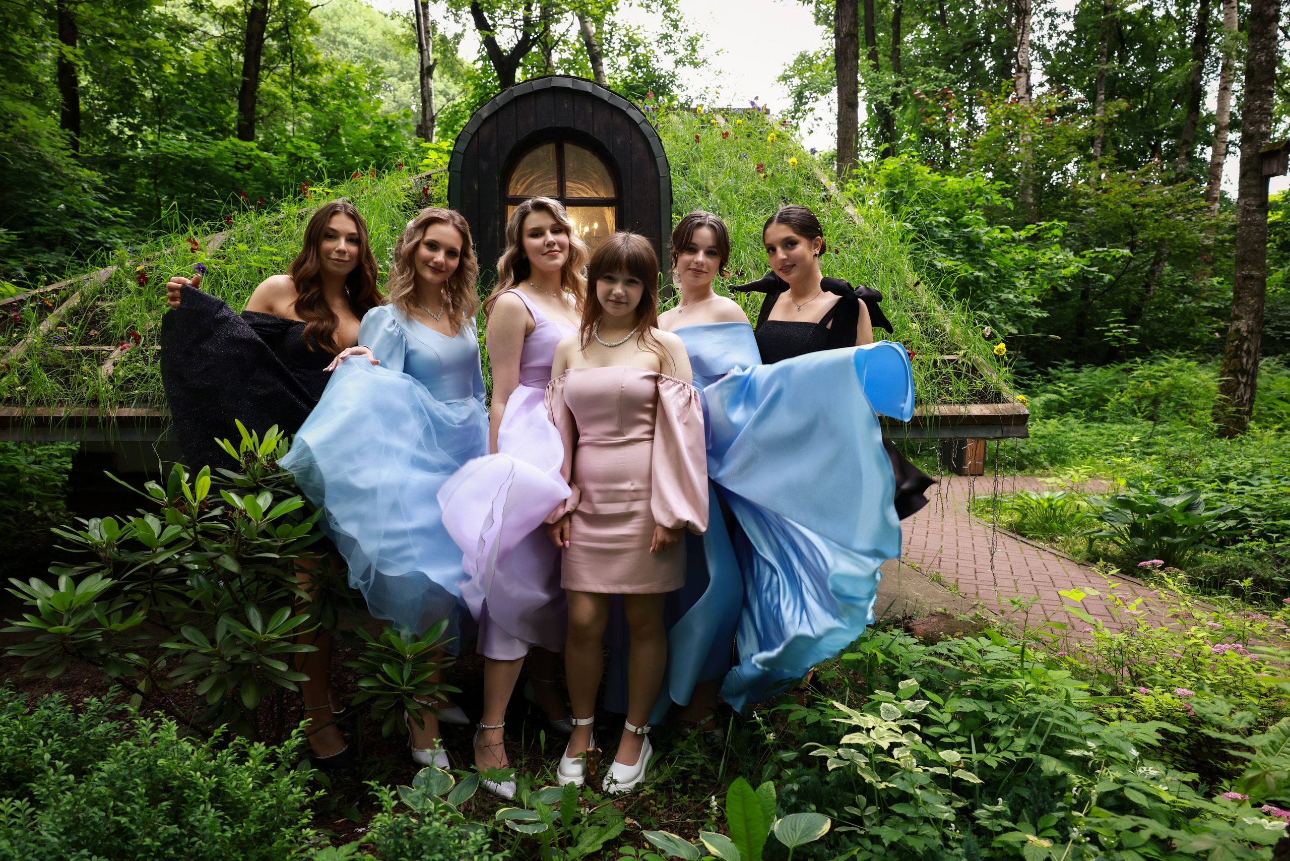 Выпускной 11 класса средней школы № 1 имени Героя Советского Союза Б. Н. Емельянова, г. Тула. Фотограф в Туле — Борисов Николай