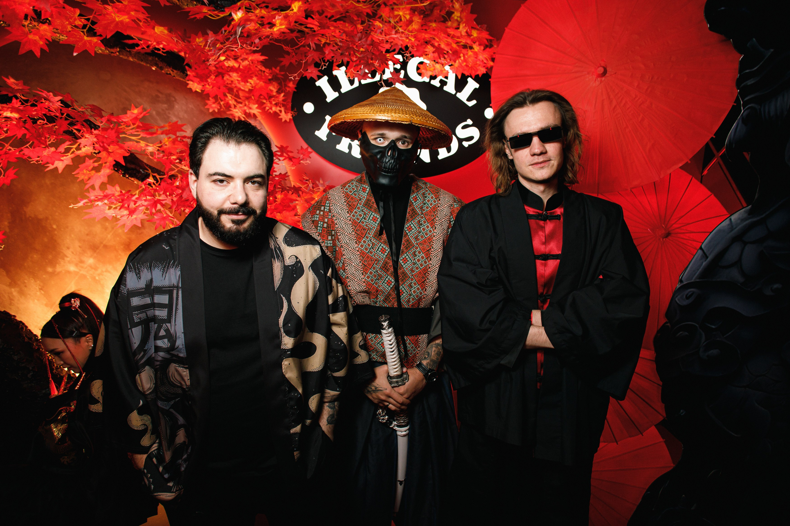 ILLEGAL FRIENDS | ASIA. СВОИ. ФОТООТЧЕТЫ-СОБЫТИЯ-МЕСТА