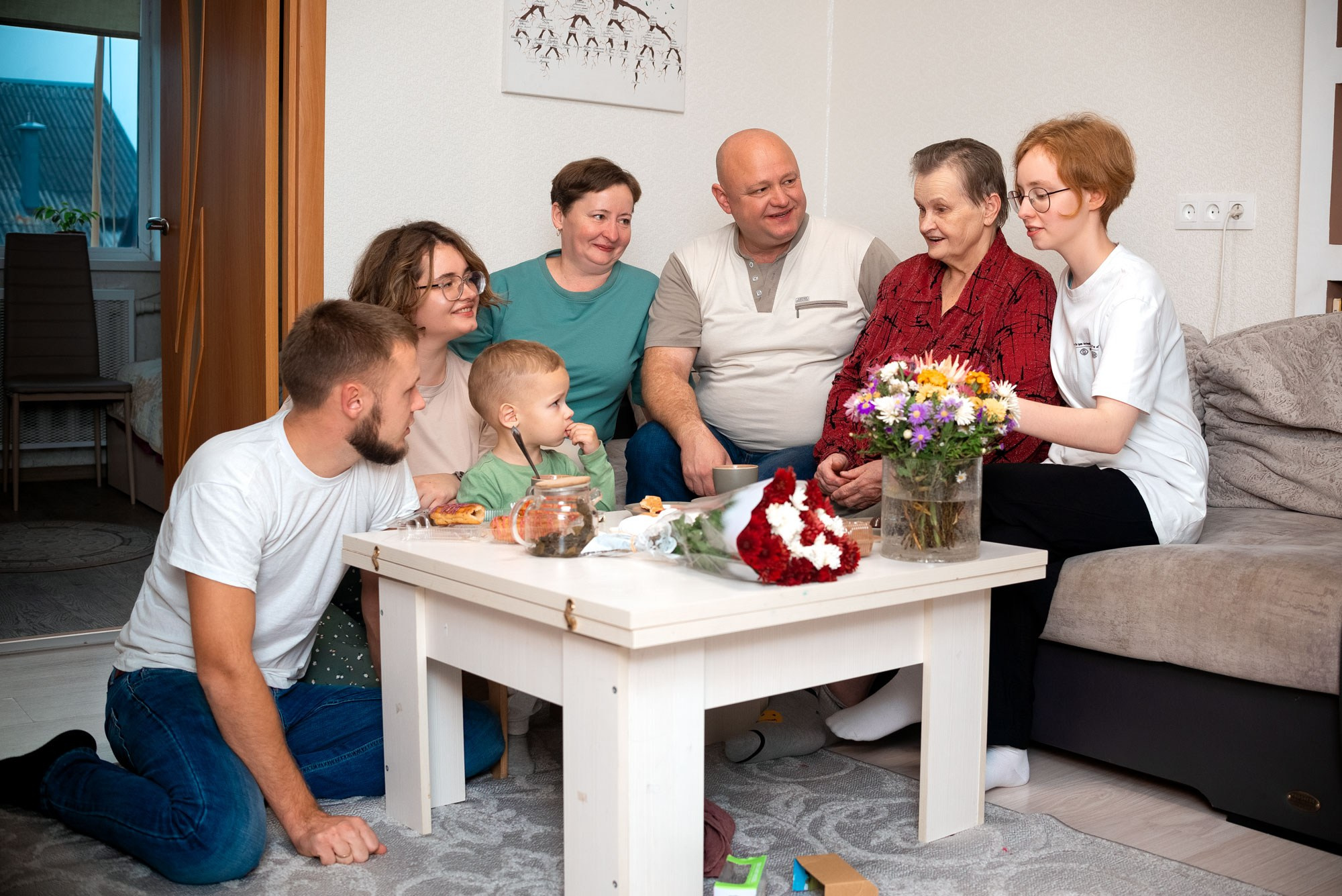 Поколения. Семейный фотограф на выписку из роддома и крещение Минск Настя Гришук