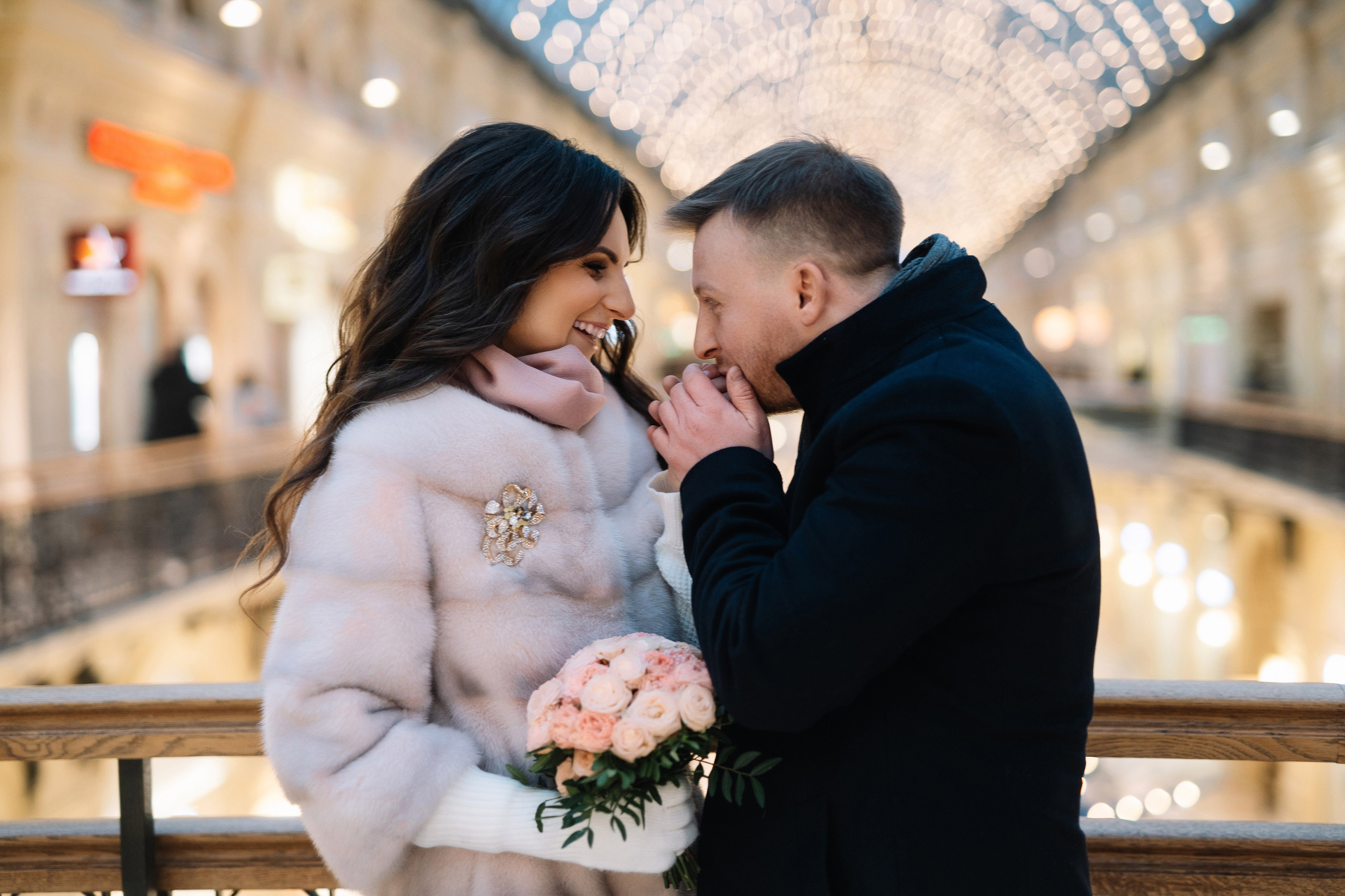 Свадебная фотосессия Лилии и Романа, прогулка в центре Москвы. Свадебный фотограф в Тамбове Павел Четвертков