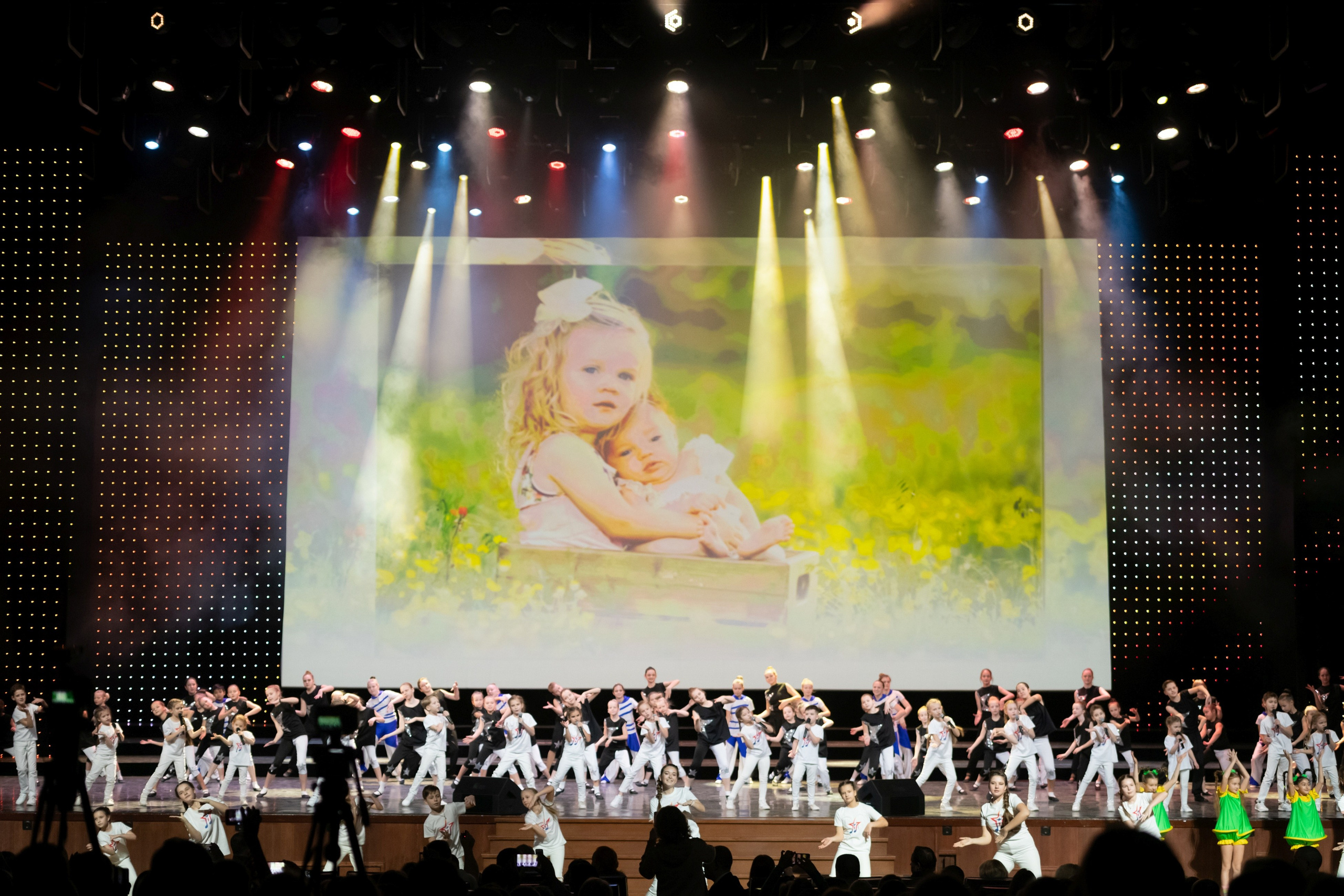 2 февраля, концерт Таланты России, Кремлевский Дворец. Золотое яблочко