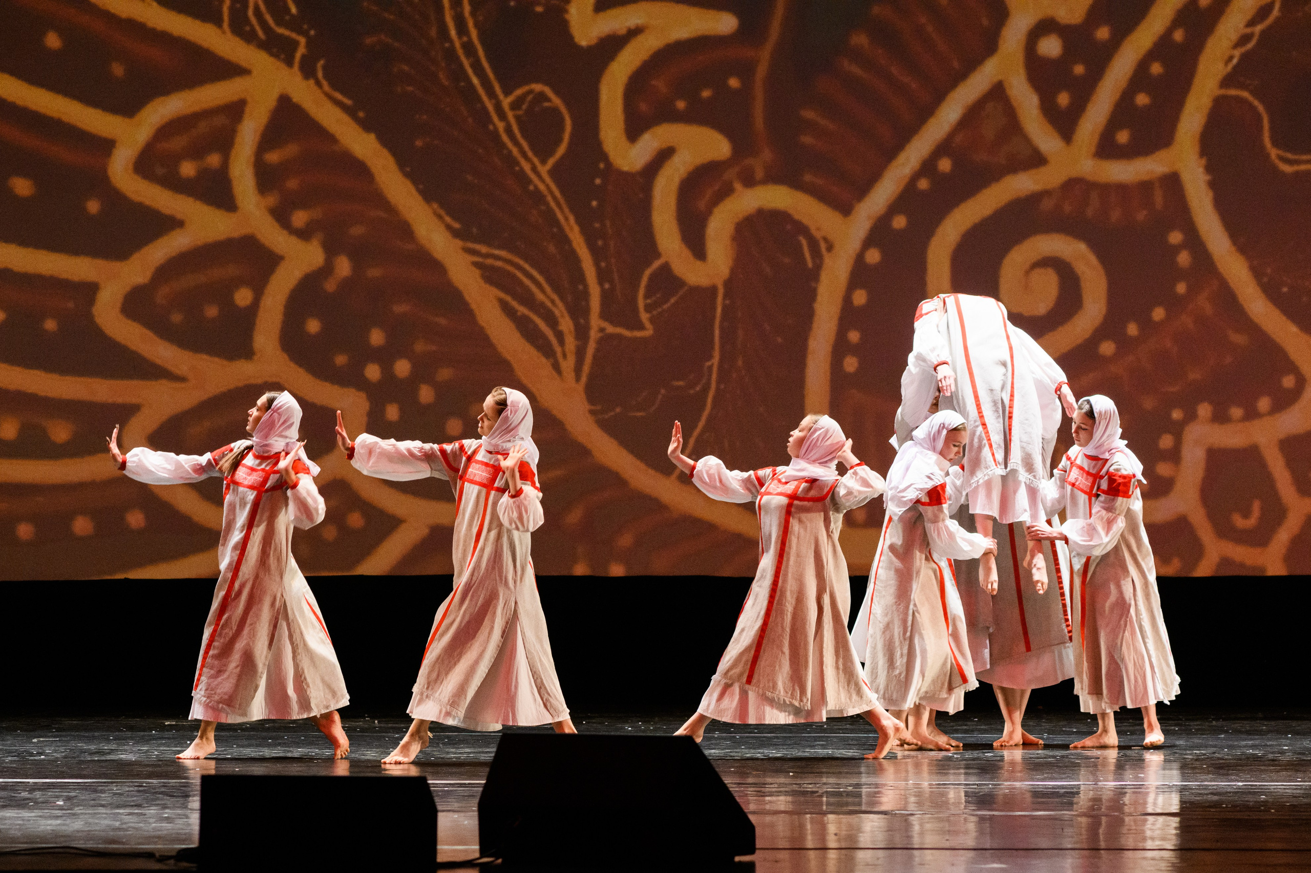 23 апреля, часть 2, БКЗ Октябрьский, г. Санкт-Петербург. Золотое яблочко