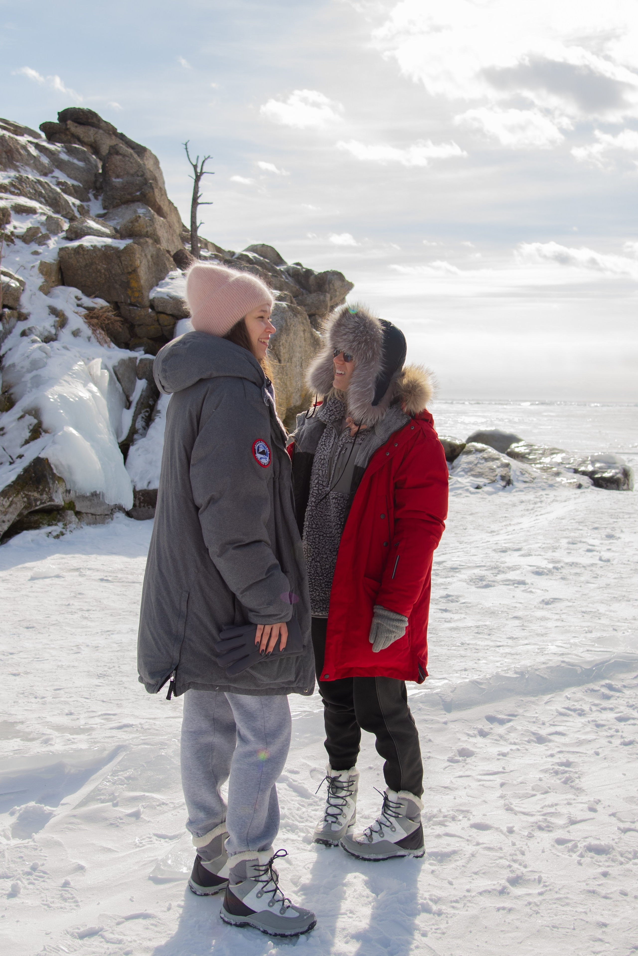 Большое Голоустное. Байкал. Занимаюсь профессиональной фотографией и живу рядом с Байкалом. Работаю в разных жанрах