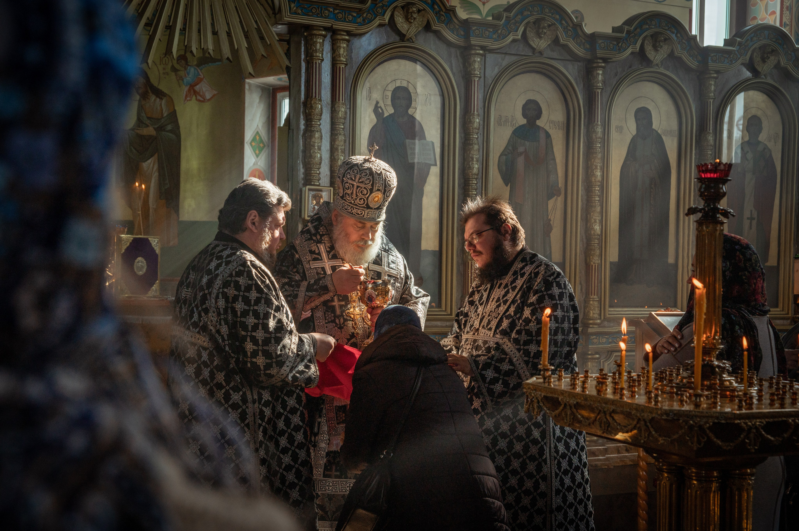 Преждеосвящение Даров. Храм Серафима Саровского. Церковный, семейный и репортажный фотограф Волгоград, Волжский