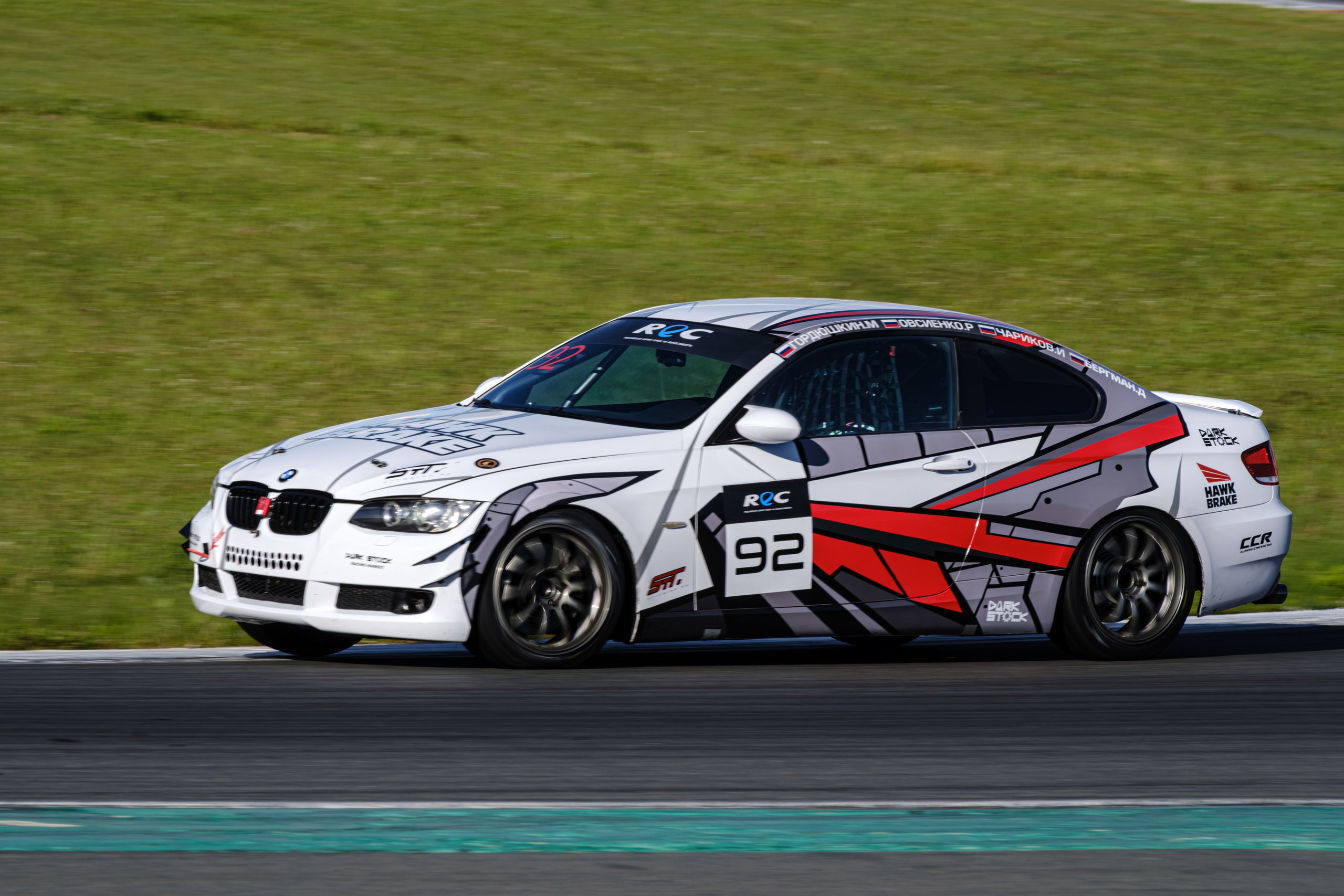 Российская серия гонок на выносливость. Авто и мотоспорт — фотограф Антон Медведев iCoguar