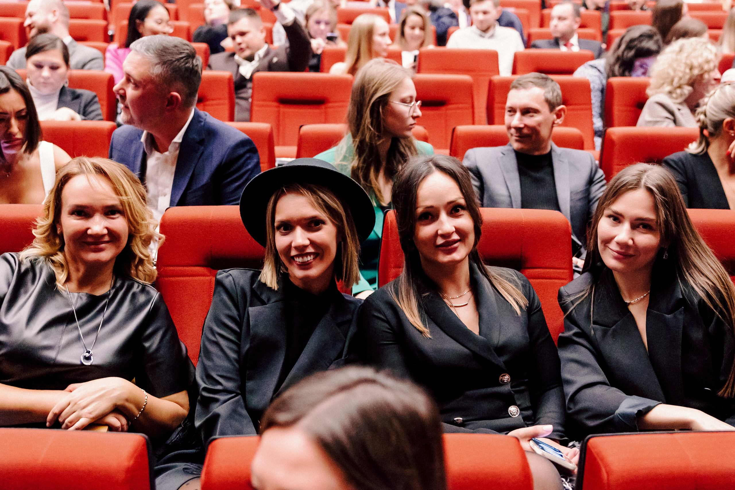 Народная премия Е1 2023. Лёшка Варзегов — фотограф