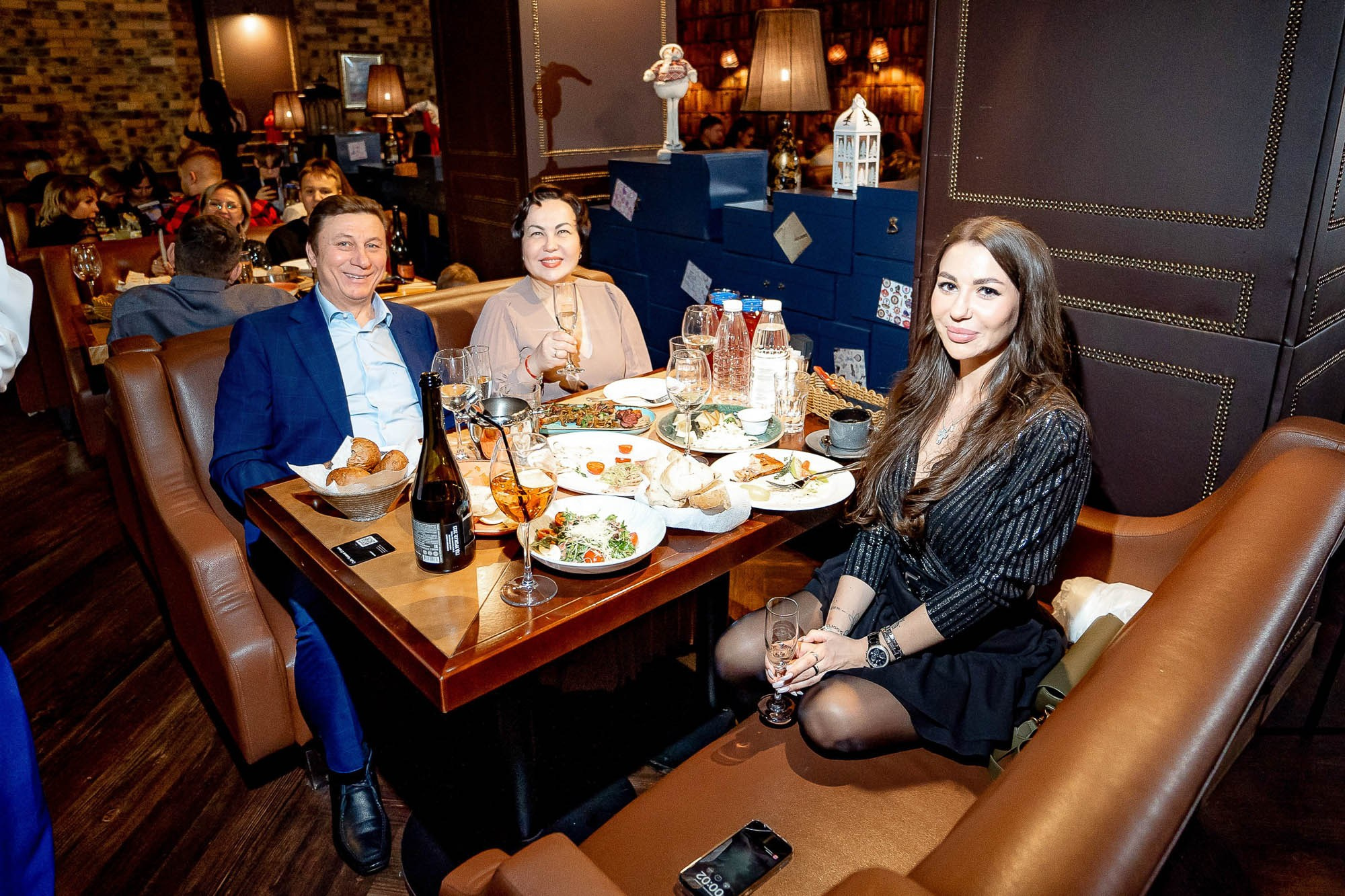 Новый год 2024 в Peoples. Сергей Кошкин. Репортажная и ивент-фотография в Сургуте