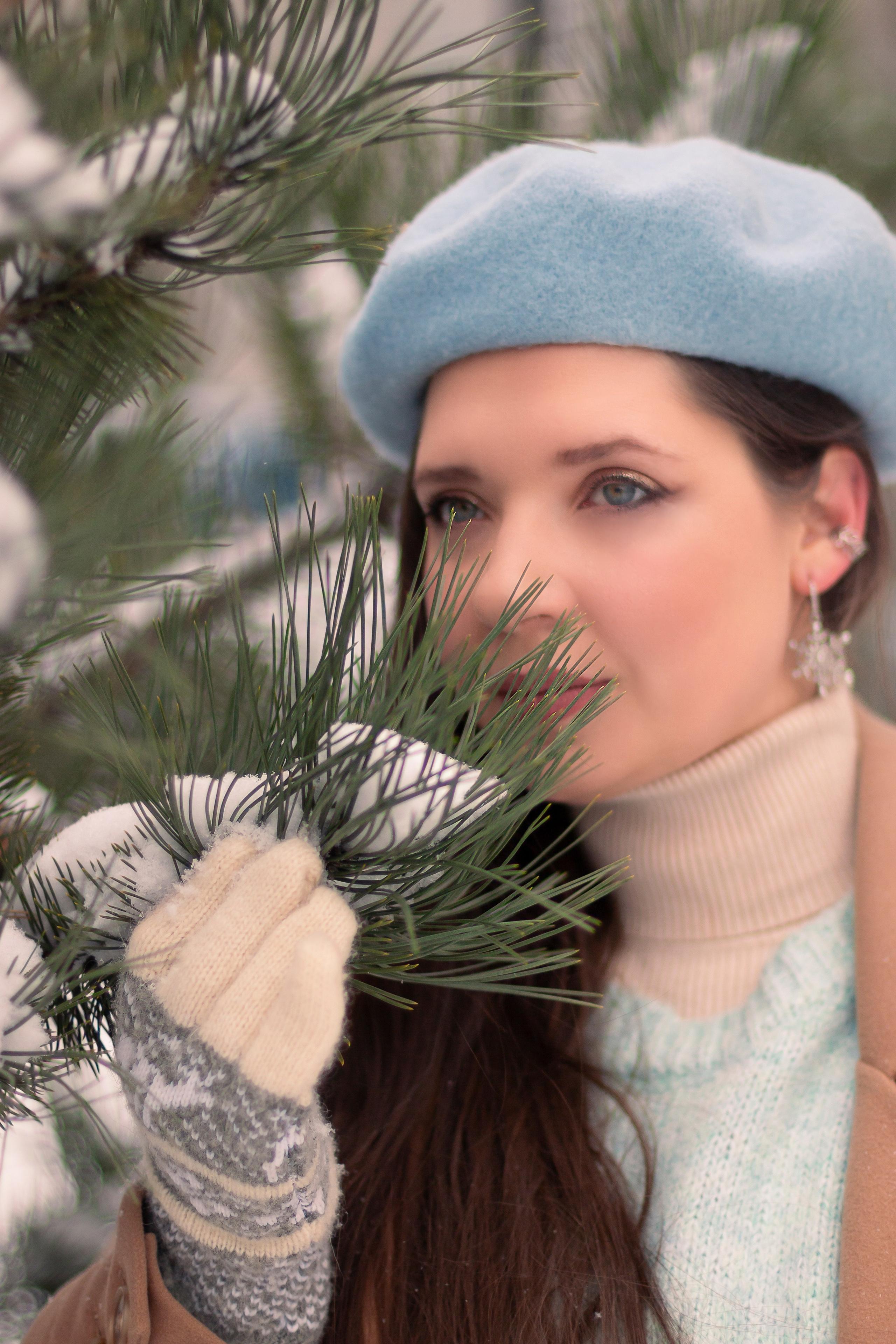 Настя. Снег, мороз и мандаринки. Анна Беликова — Семейный и портретный фотограф Ростов-на-Дону