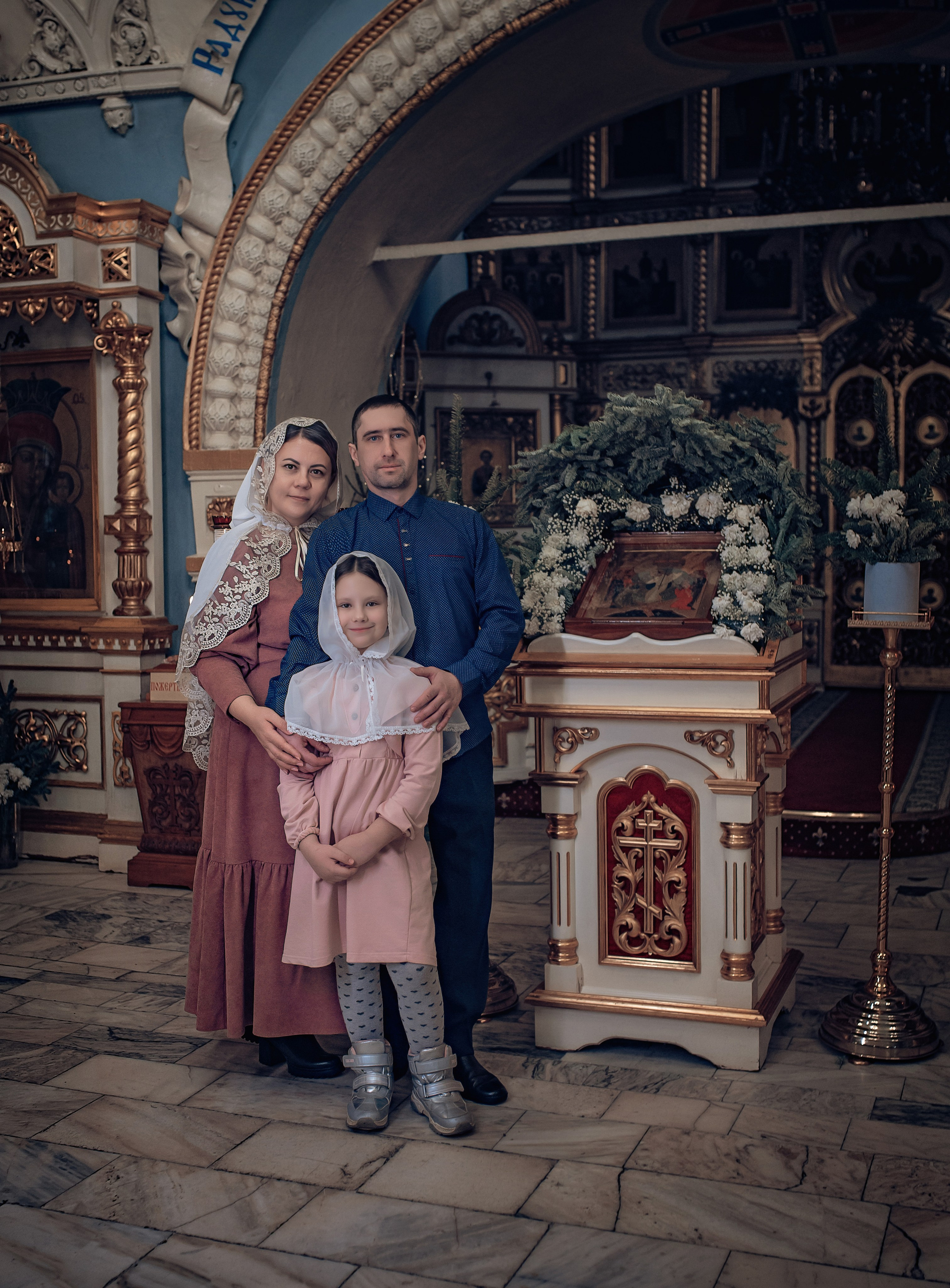 Крещение Розы в Покровском кафедральном соборе. Фотографы крещения/венчания  Красноярск Татьяна и Вячеслав Переваловы