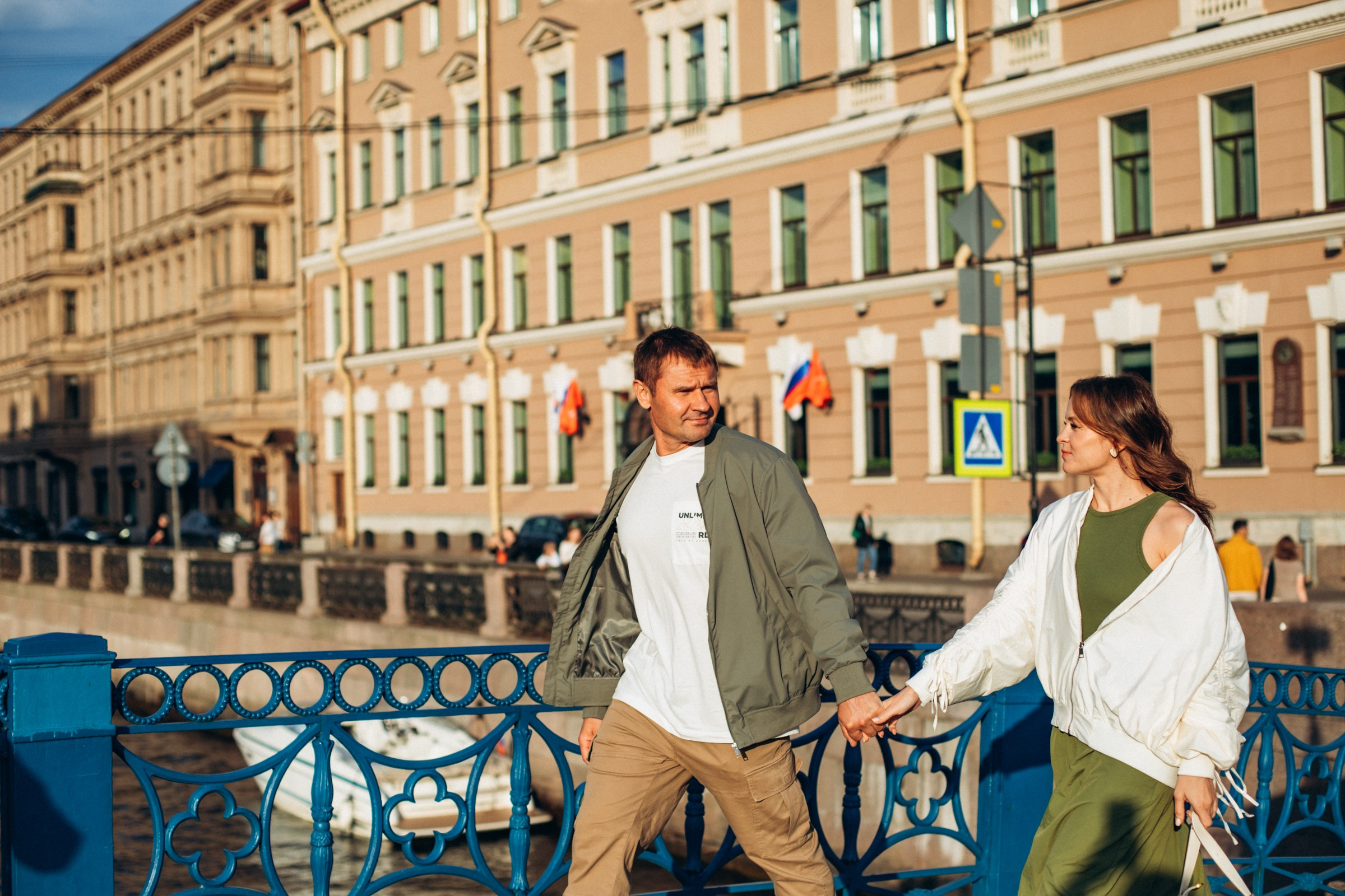 Сергей и Наталья в июне. Фотопрогулка в Петербурге. Индивидуальный и семейный фотограф в Санкт-Петербурге