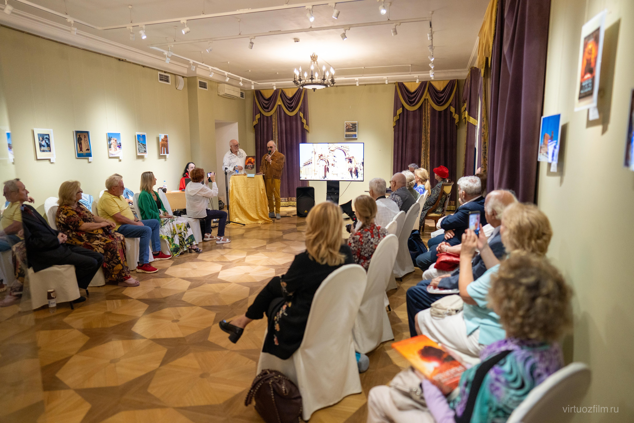 Встреча с писателем и путешественником Андрэ Ролланом