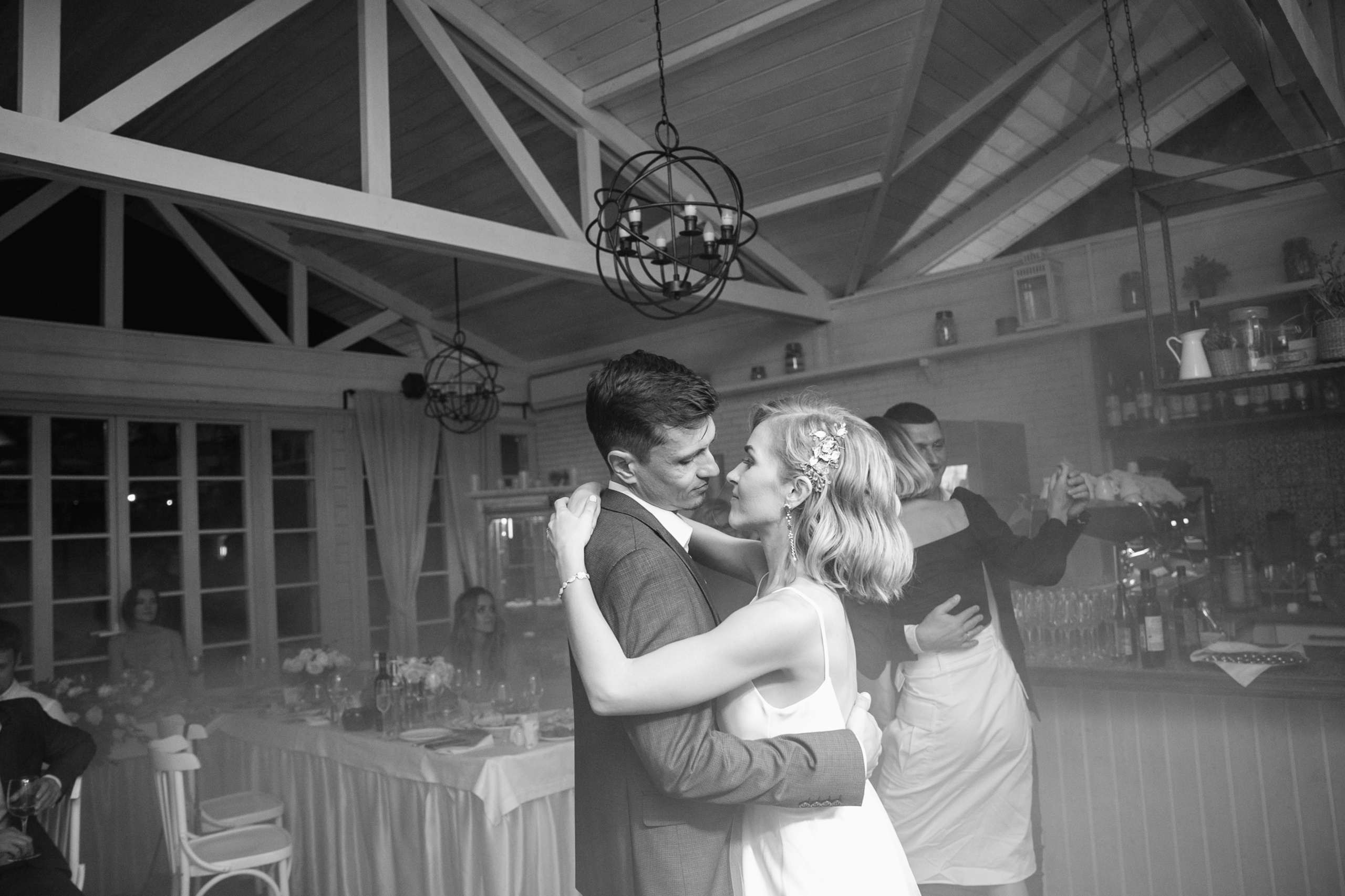 Озеро Абрау. Свадебный фотограф Краснодар