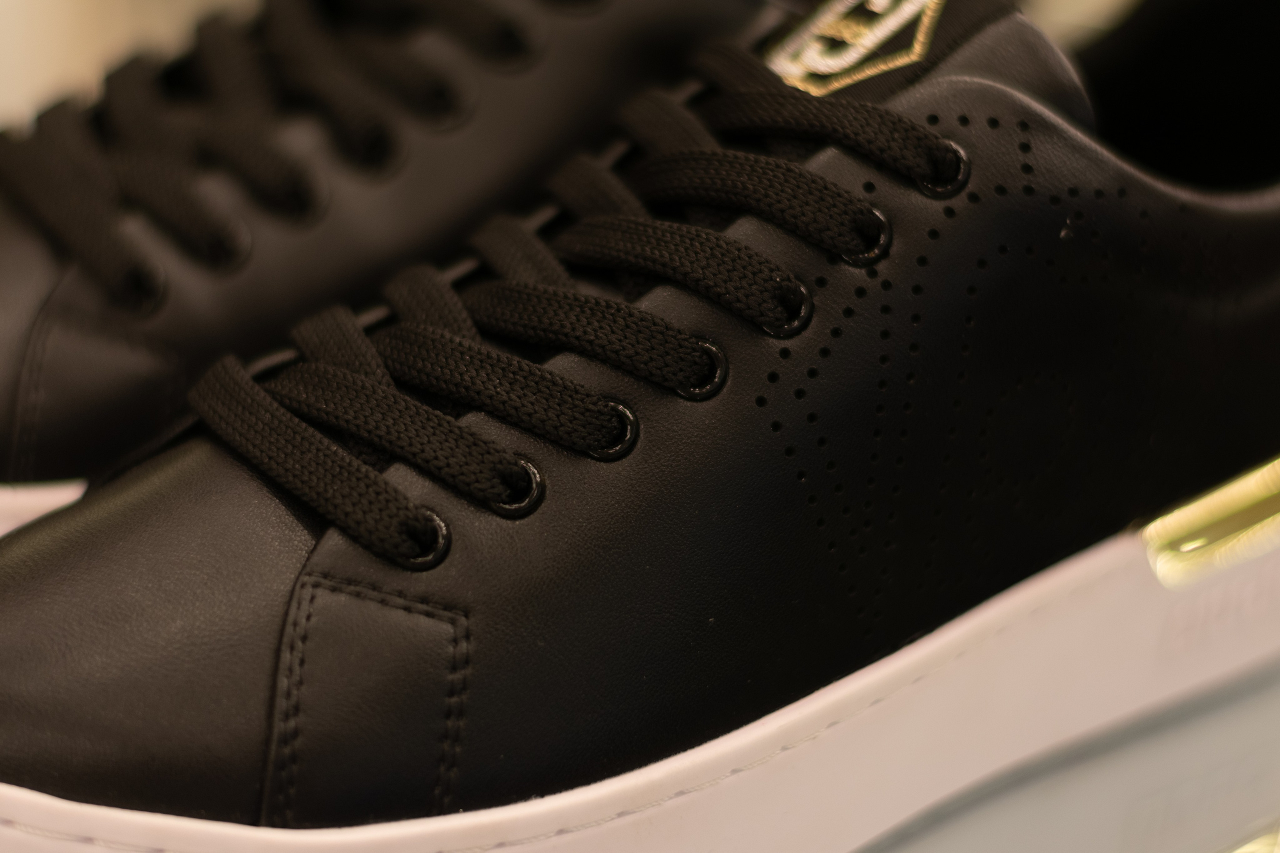 Для организаций. Предметная фотосессия для обувного магазина Capsula. Фотограф/видеограф Богдан Голованов