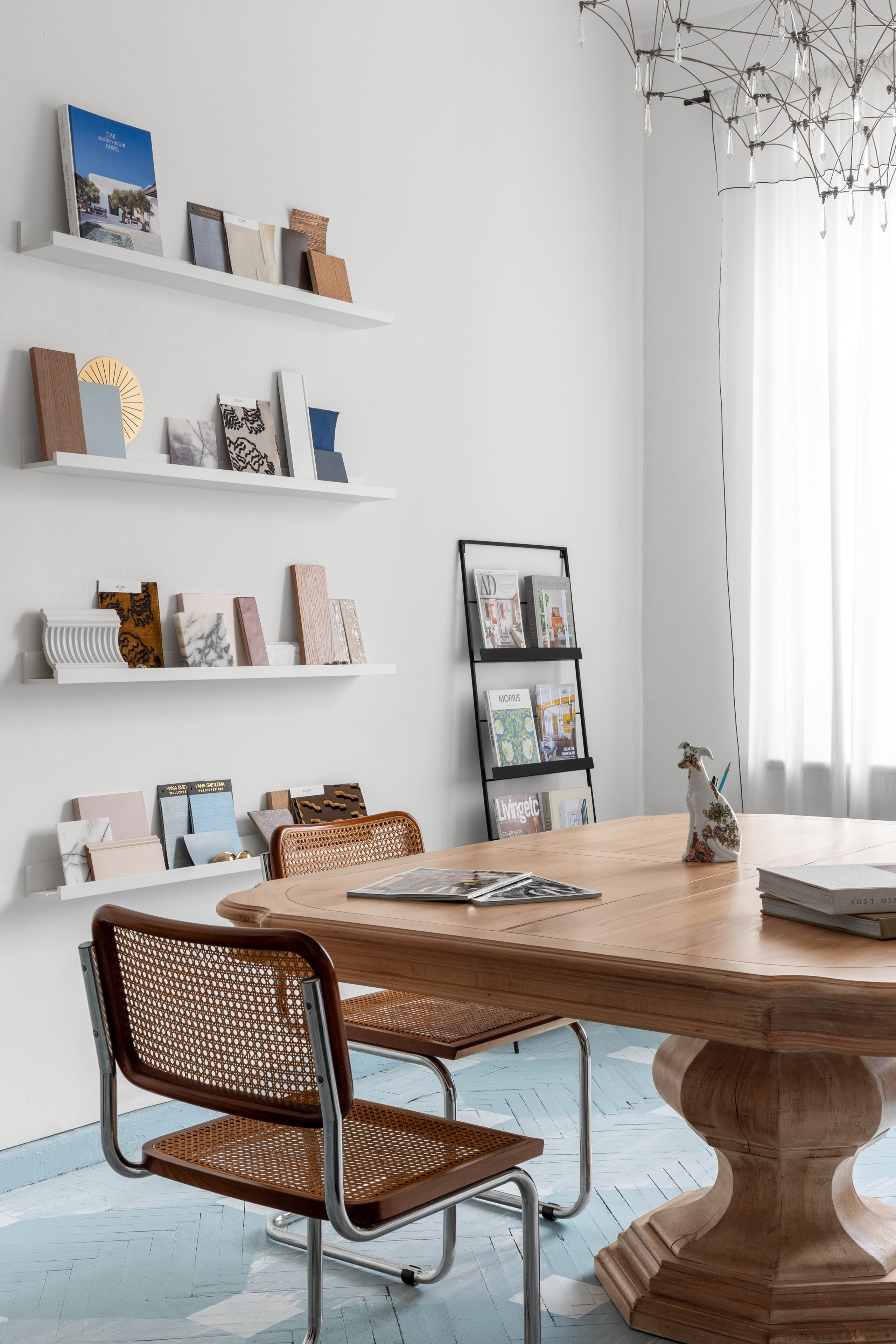 Duna Interiors — фотосъёмка офиса дизайн-бюро. Roman Yakunin — interior photographer in Almaty, Kazakhstan