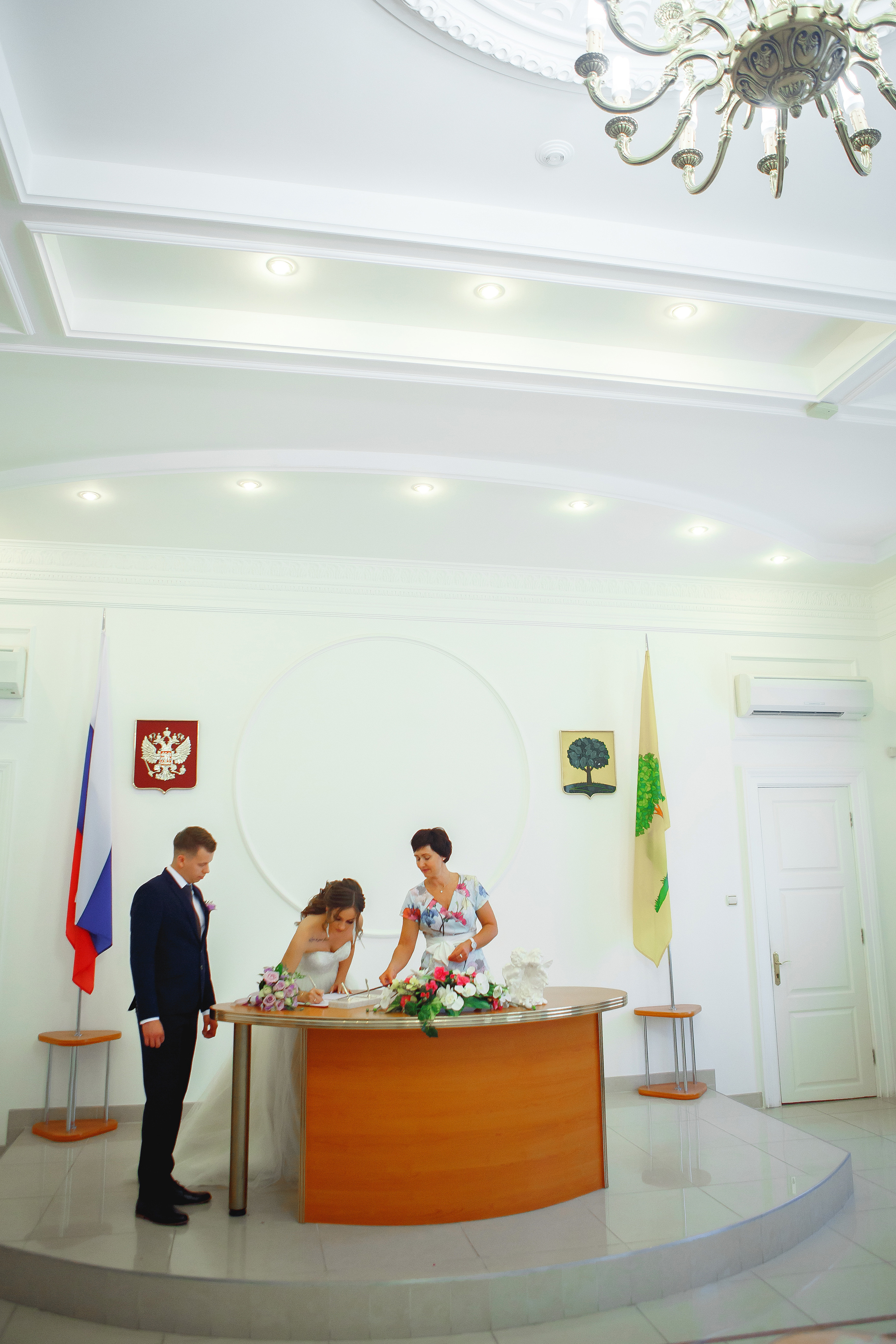 Свадебная фотосессия в ЗАГСе Липецка. Свадебный и портретный Фотограф в Липецке Дмитрий Котюков