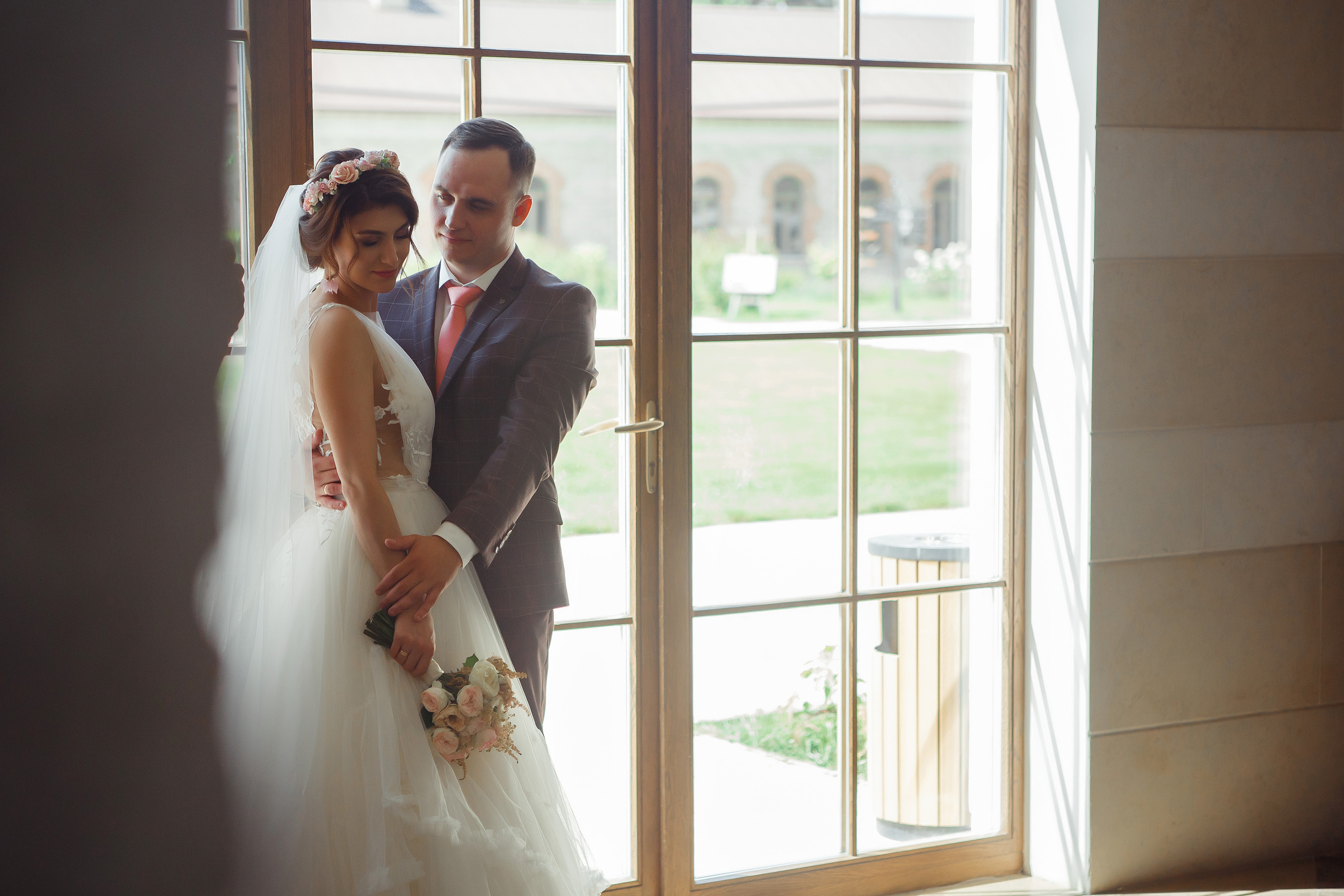 Свадебная фотосессия с салютом в Липецке. Свадебный и портретный Фотограф в Липецке Дмитрий Котюков