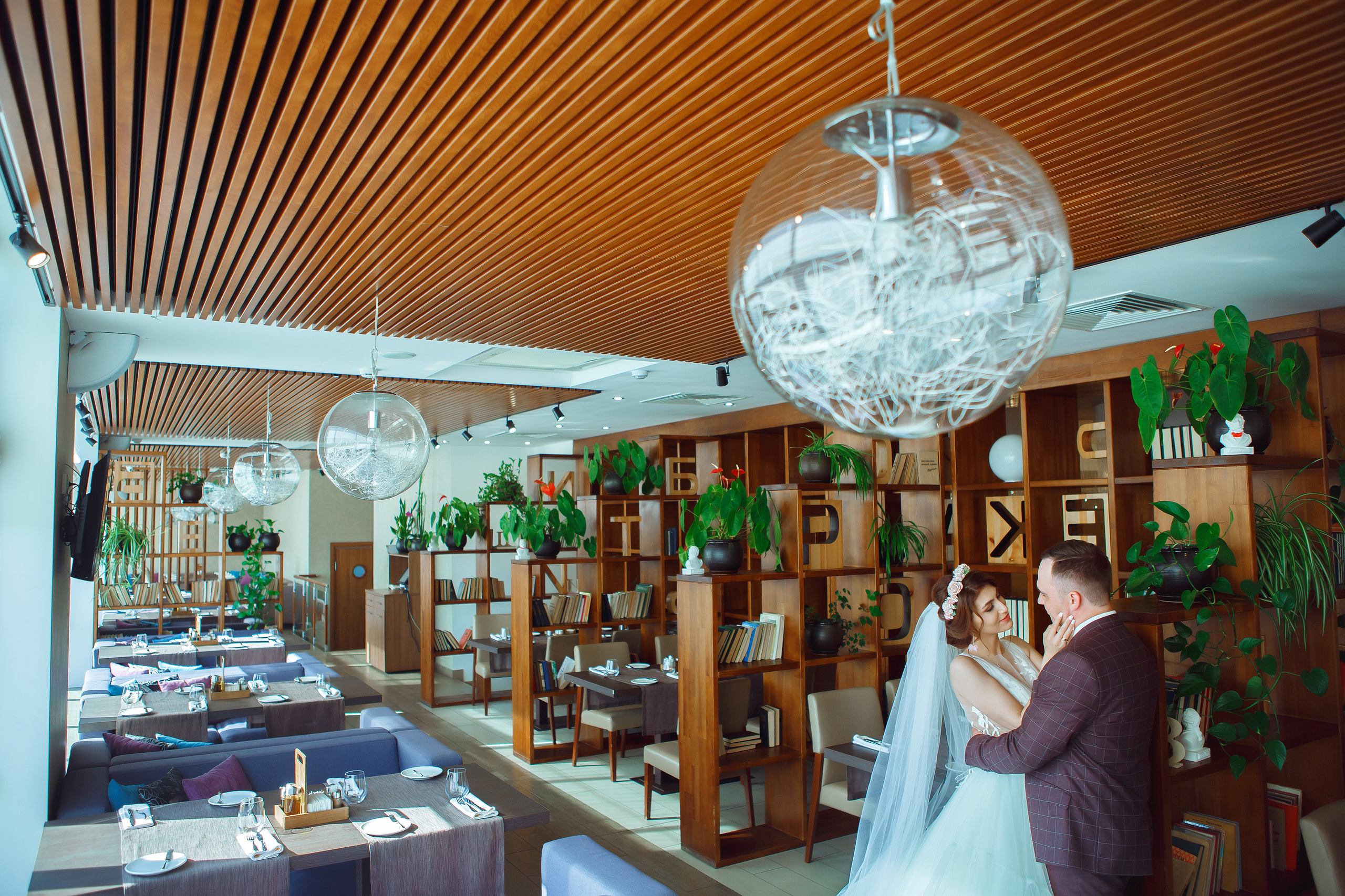 Свадебная фотосессия с салютом в Липецке. Свадебный и портретный Фотограф в Липецке Дмитрий Котюков