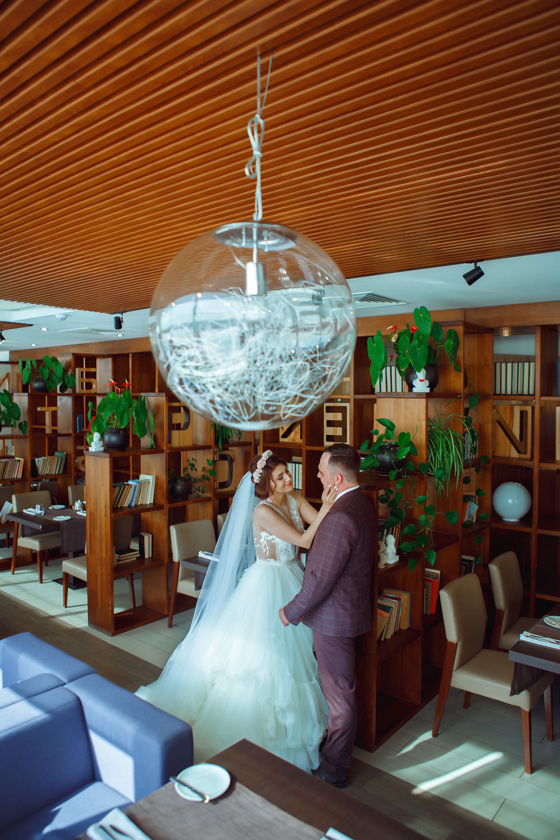 Свадебная фотосессия с салютом в Липецке. Свадебный и портретный Фотограф в Липецке Дмитрий Котюков