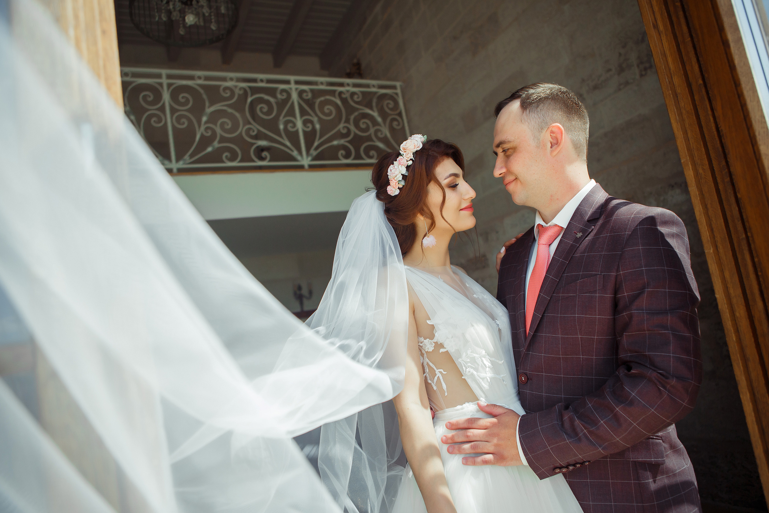 Свадебная фотосессия с салютом в Липецке. Свадебный и портретный Фотограф в Липецке Дмитрий Котюков