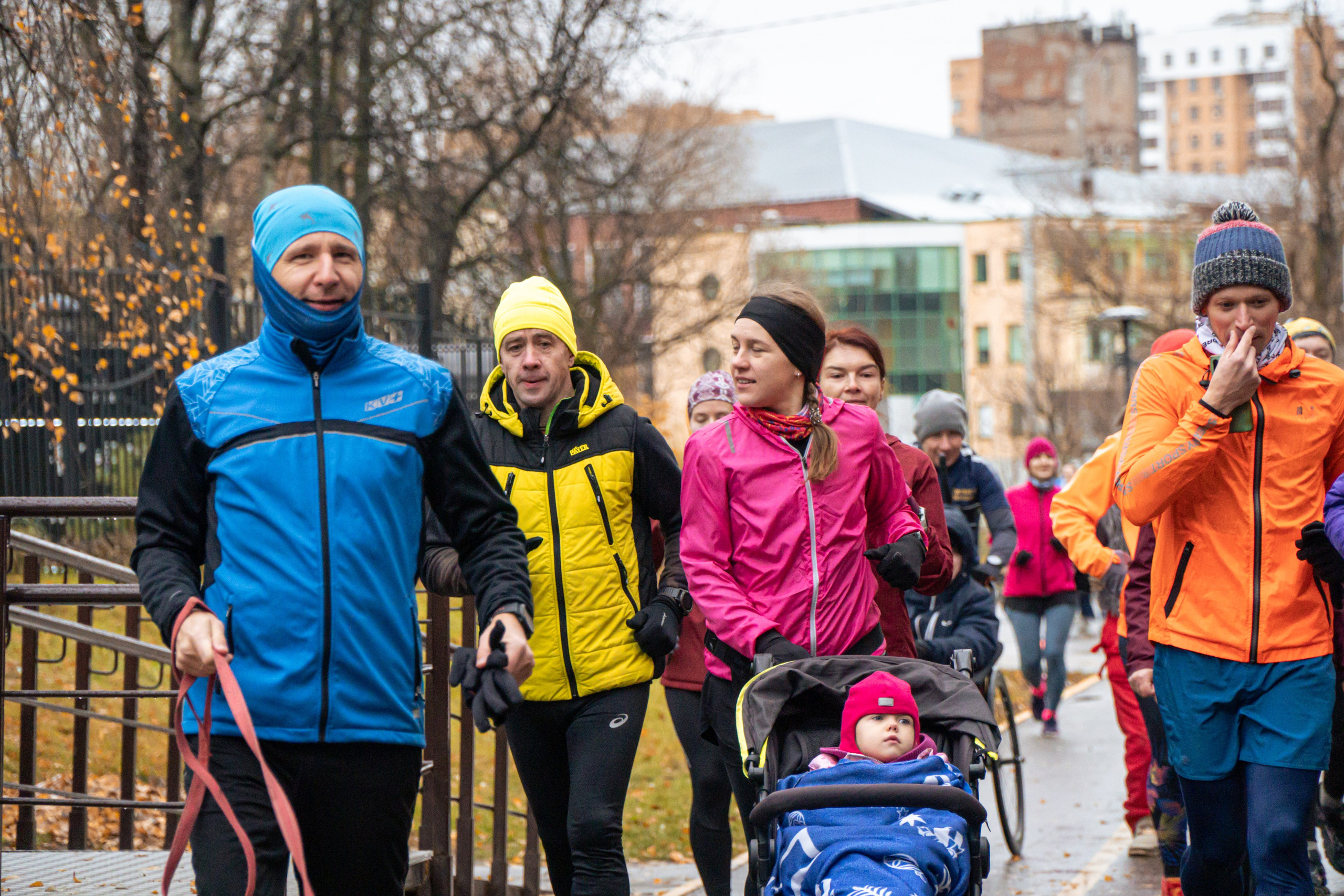 5 вёрст Реутов 16.11.2024. Роман Капилюшов. Бег. Фото. Видео. г. Люберцы