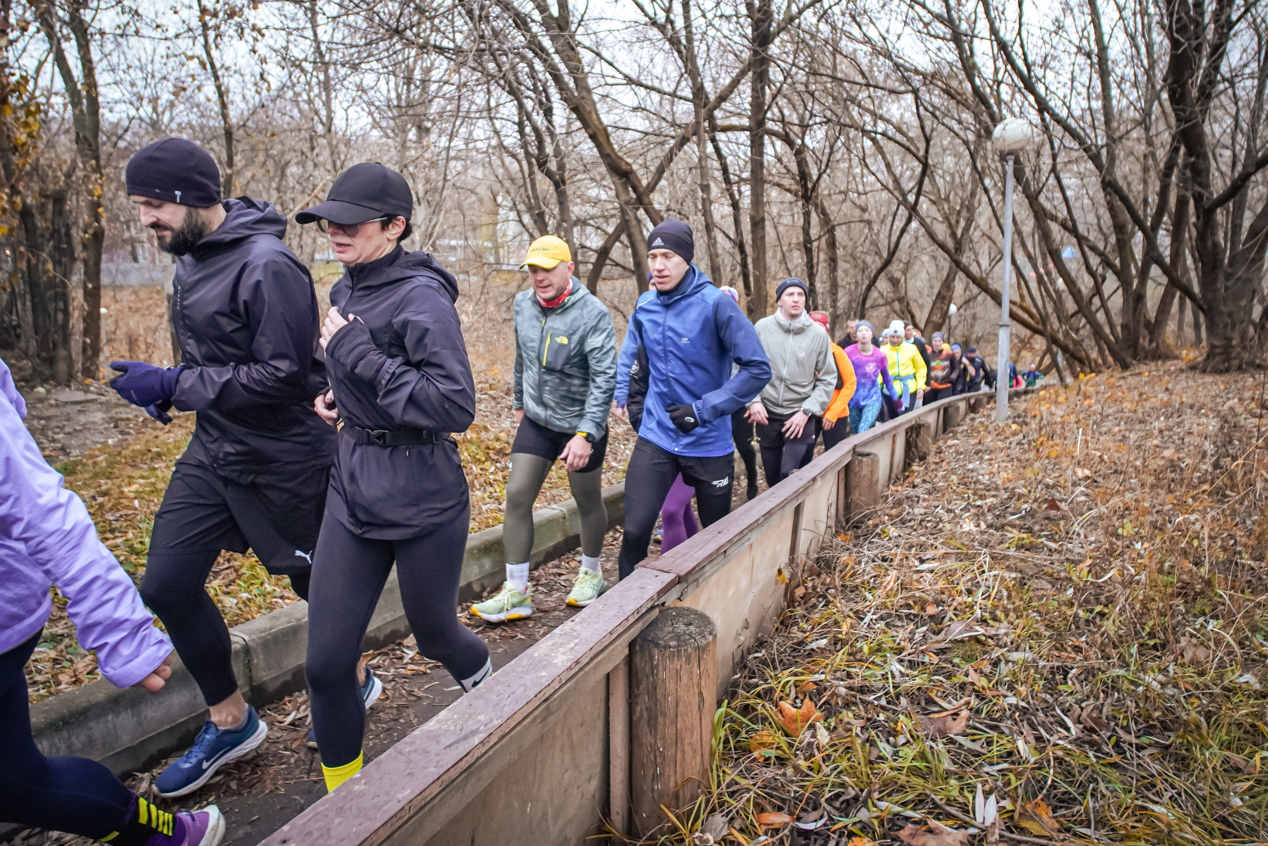 #марафонудома #яuzarun 2024 2-я петля, группа 6:30. Роман Капилюшов. Бег. Фото. Видео. г. Люберцы