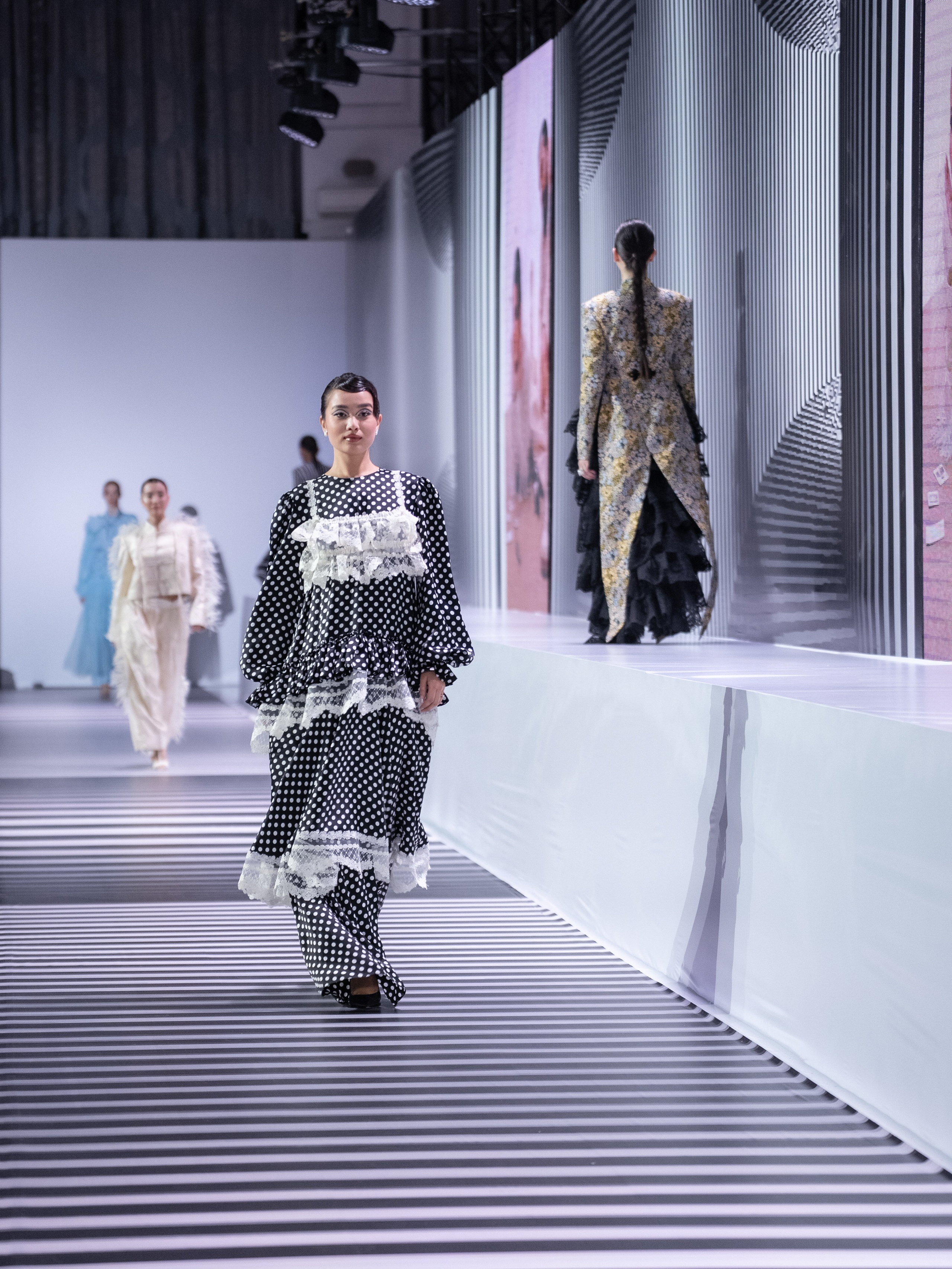 Arunaz. Сайт Алматинского НЮ АРТ, будуар и фэшн фотографа Дениса Карпенко