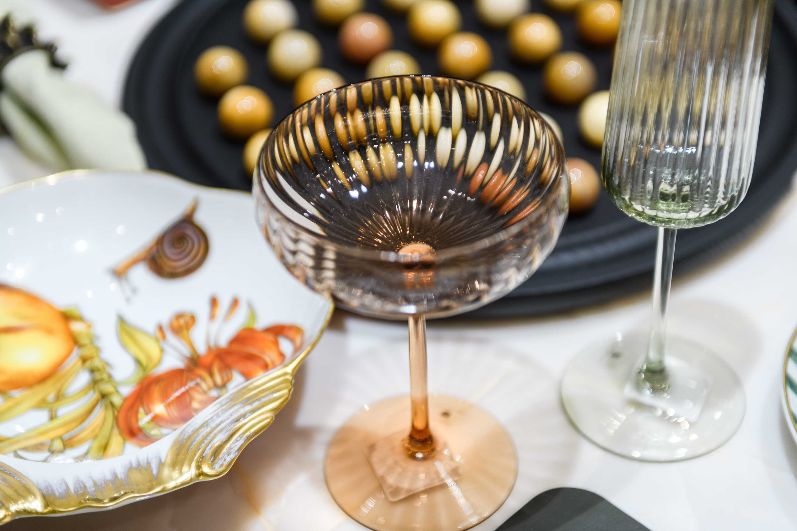 Фотосъёмка лекция по сервировке стола в бутике «Дом фарфора»