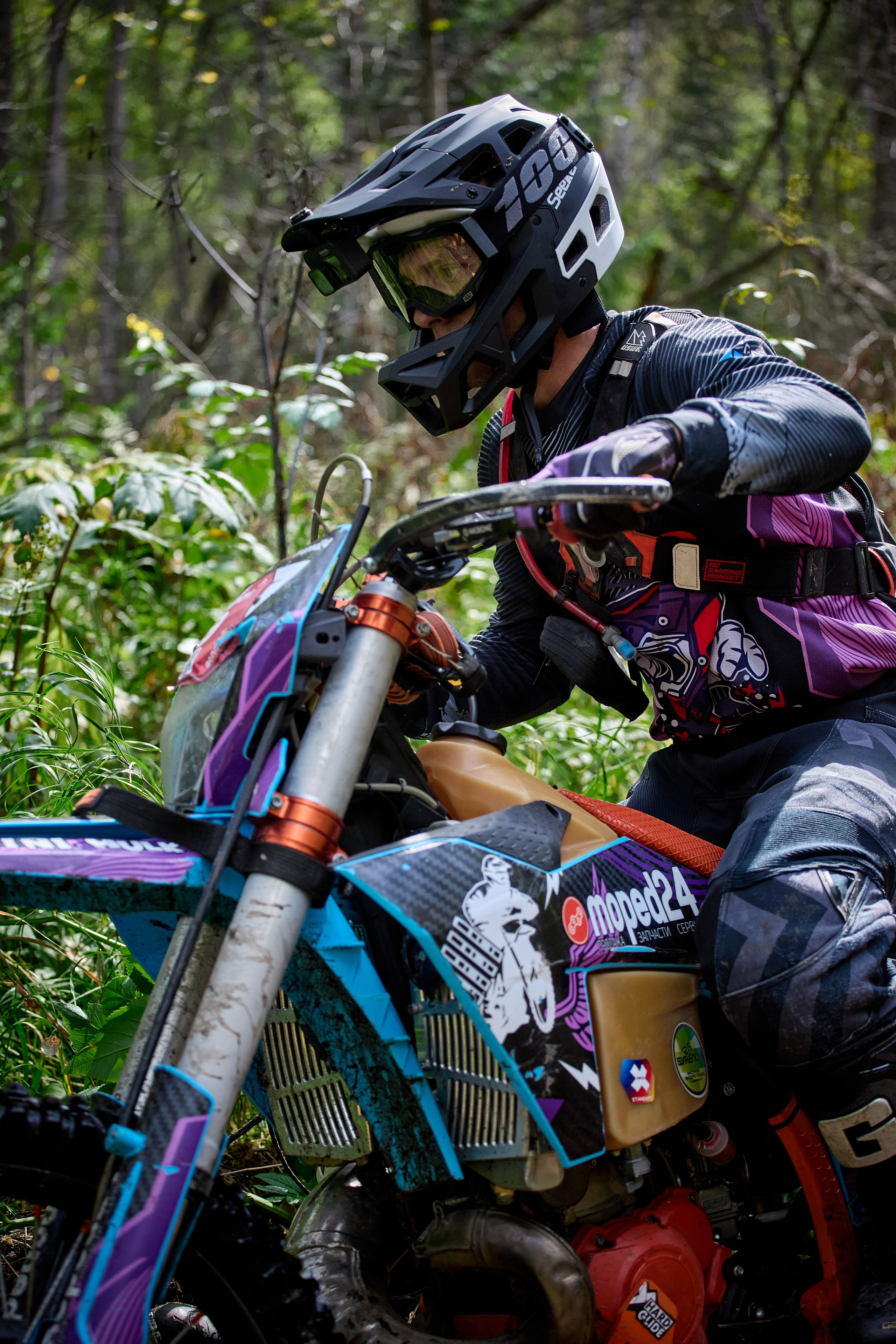 БУРЕЛОМ 2025 чемпионат Сибири по Эндуро. Фотограф Москва Concerts photo / Fashion photо