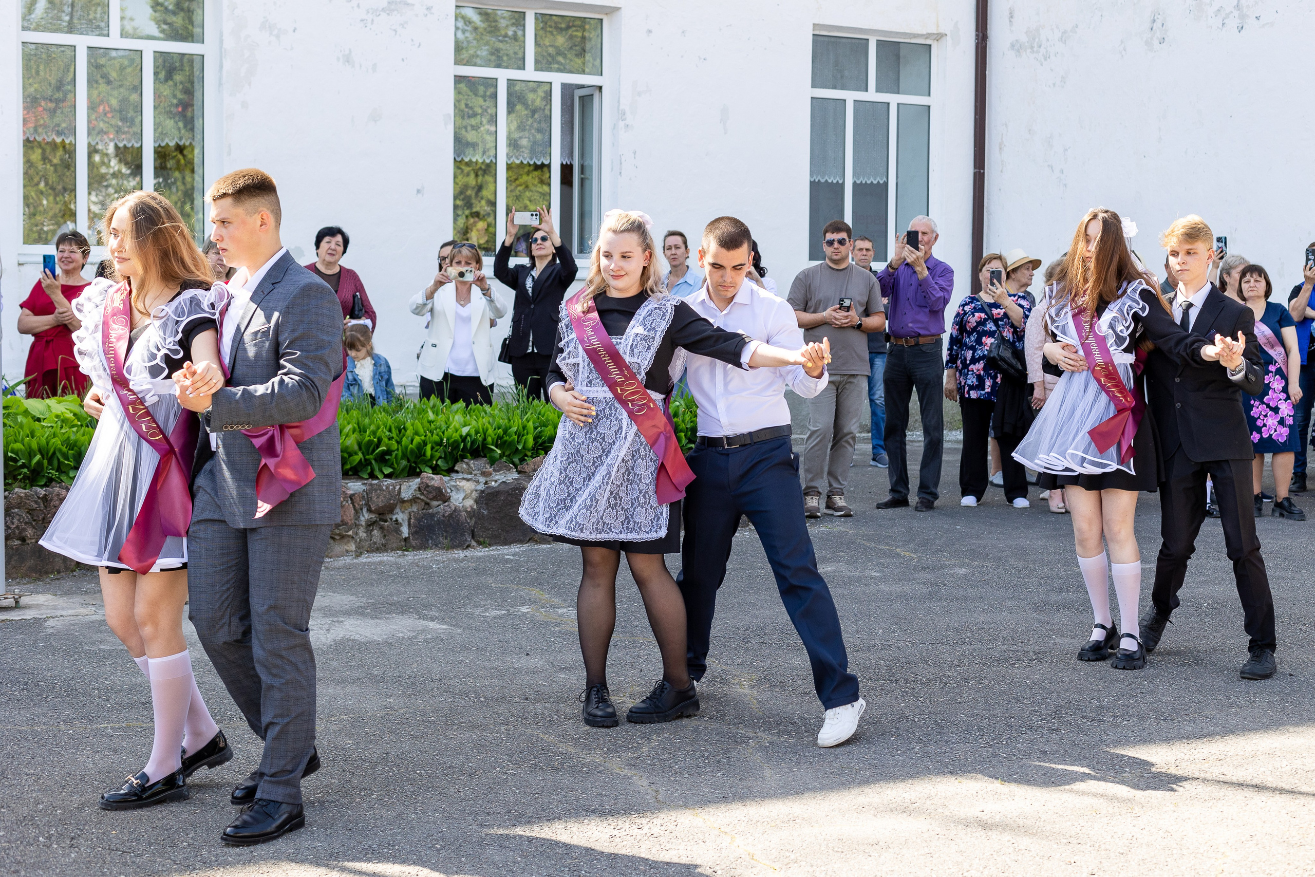Последний звонок. Выпускные альбомы Майкоп, Краснодар Елена Золотарева