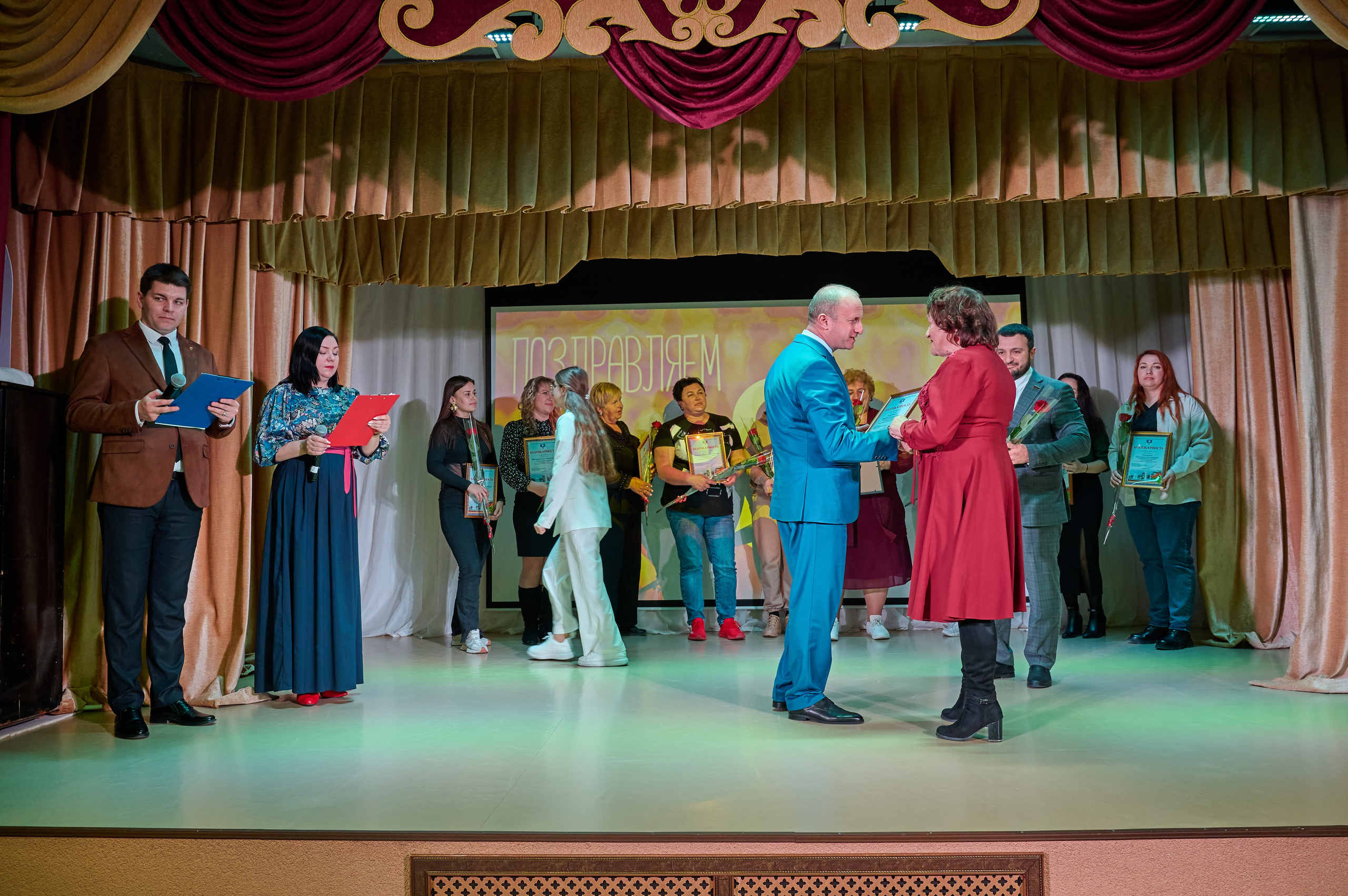 8 марта Виноградный. Жизнь курорта Кабардинка в фотографиях