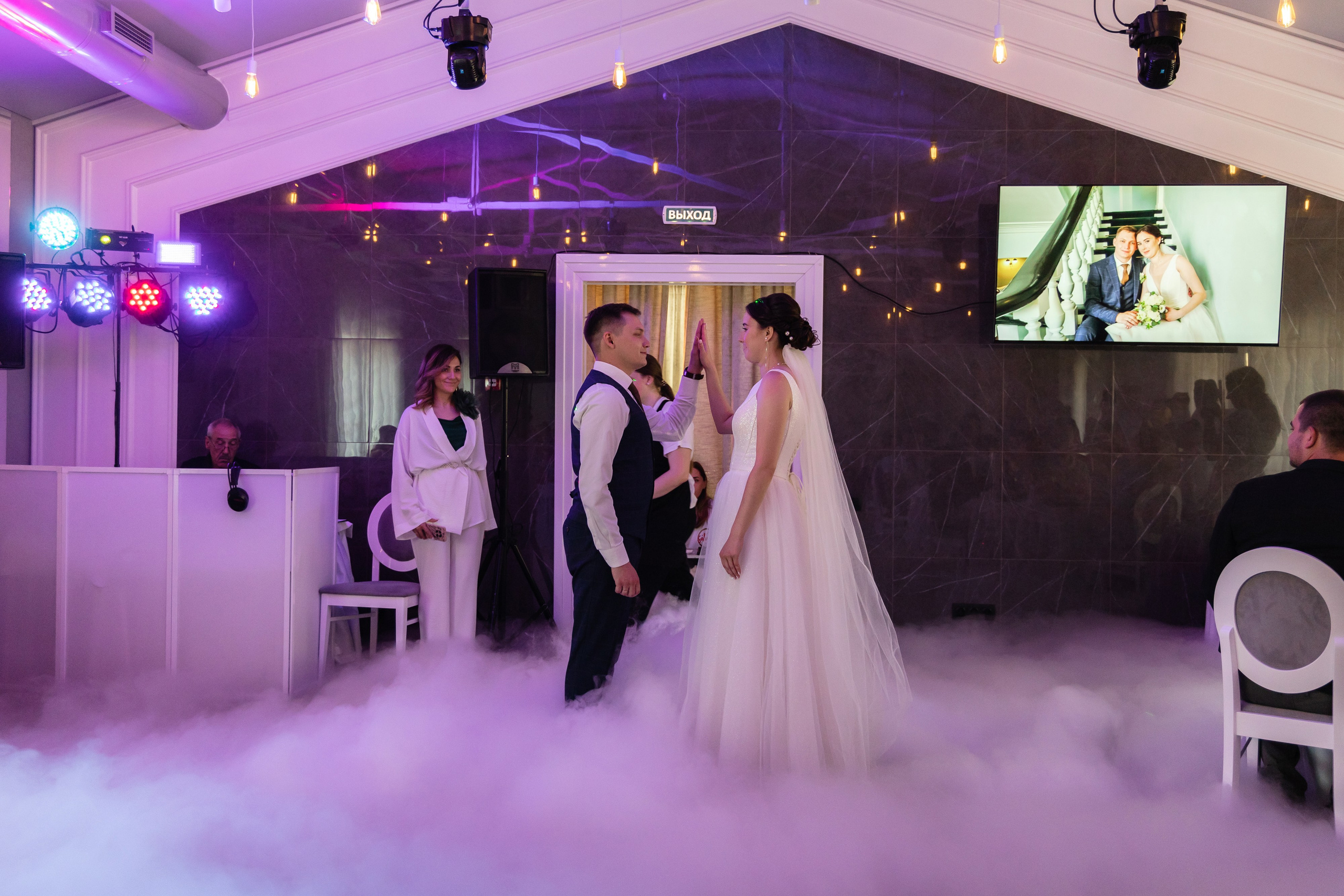 Алёна и Денис (полный день). Фотограф в Барнауле Юлия Садвокасова