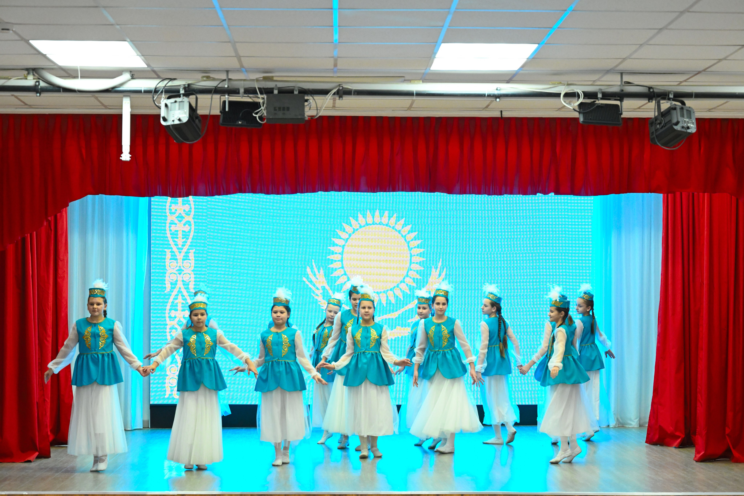 2025-11-21 День семьи 127. Снежинск фото Андрианов