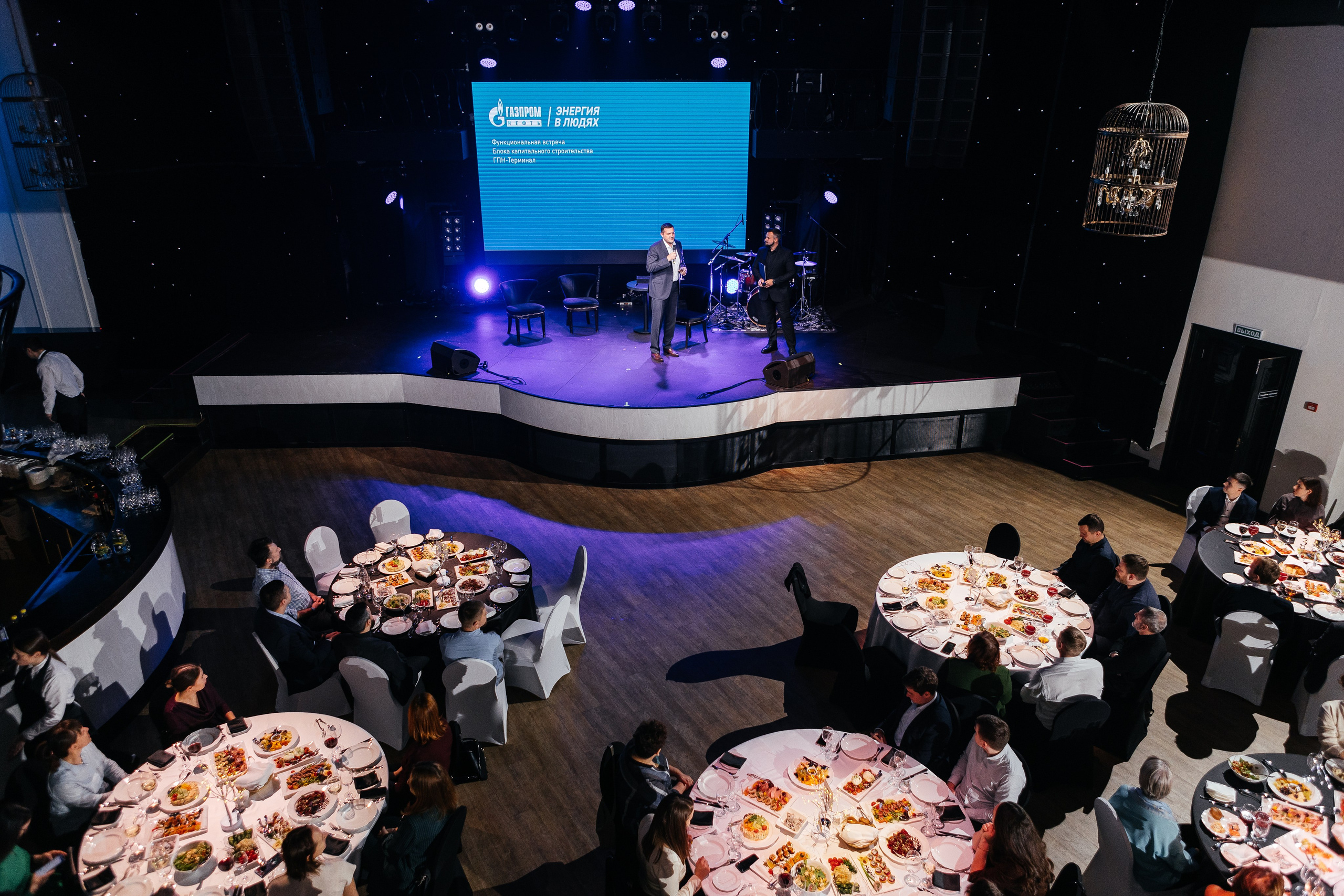 Снимал репортаж для «Газпром нефть», Газстройпром, Росатом, ОЗОН, Мегафон, ВТБ, Т-Банк, Unilever, Материа Медика Холдинг. Фотограф Serg-Epic — Сергей Клепиков