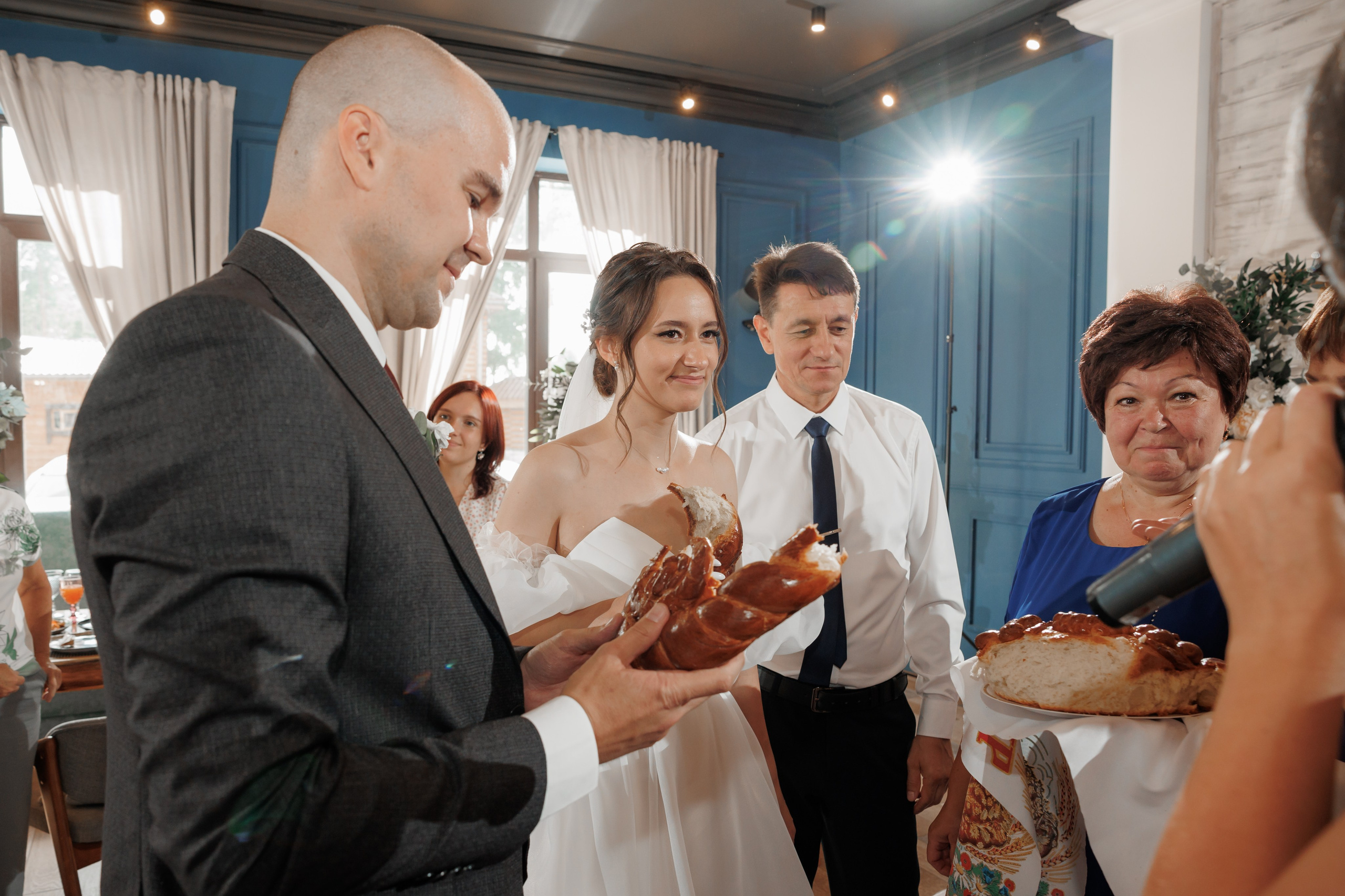 Полина и Дмитрий, загородный клуб «Барин», ЗАГС в г. Пушкино. Свадебный и репортажный фотограф (Москва, Королев и другие)