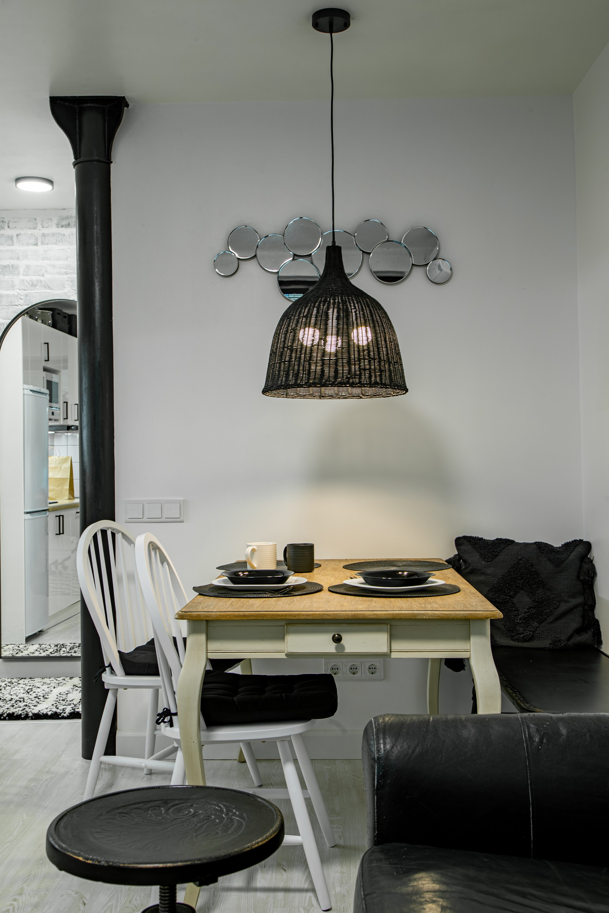 ЧБ лофт 28 кв. м. Фотограф Оля Батист